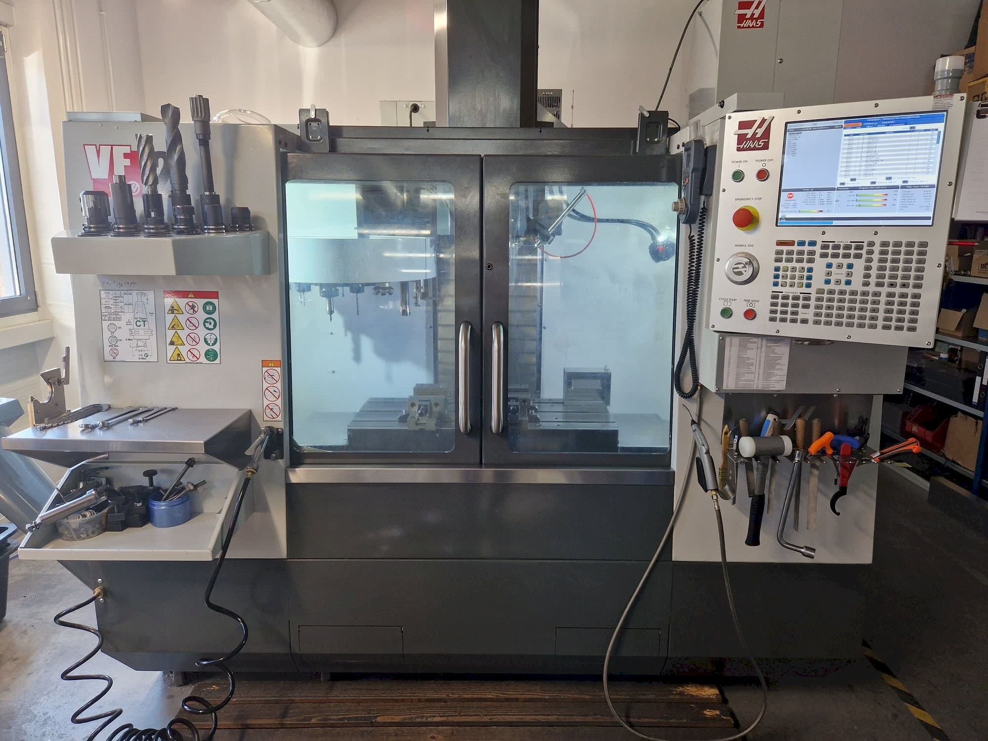 Mašīnas HAAS VF-2  pretskats