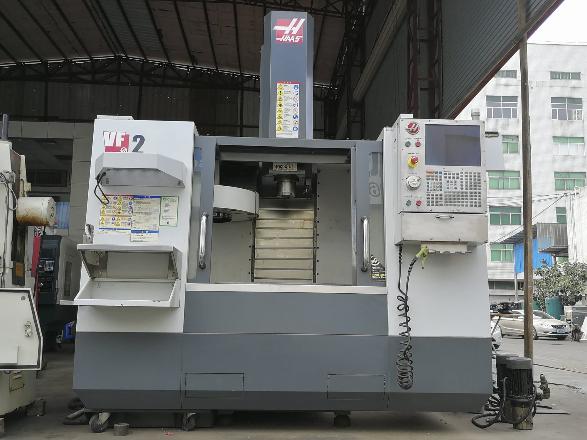 Mašīnas HAAS VF-2  pretskats