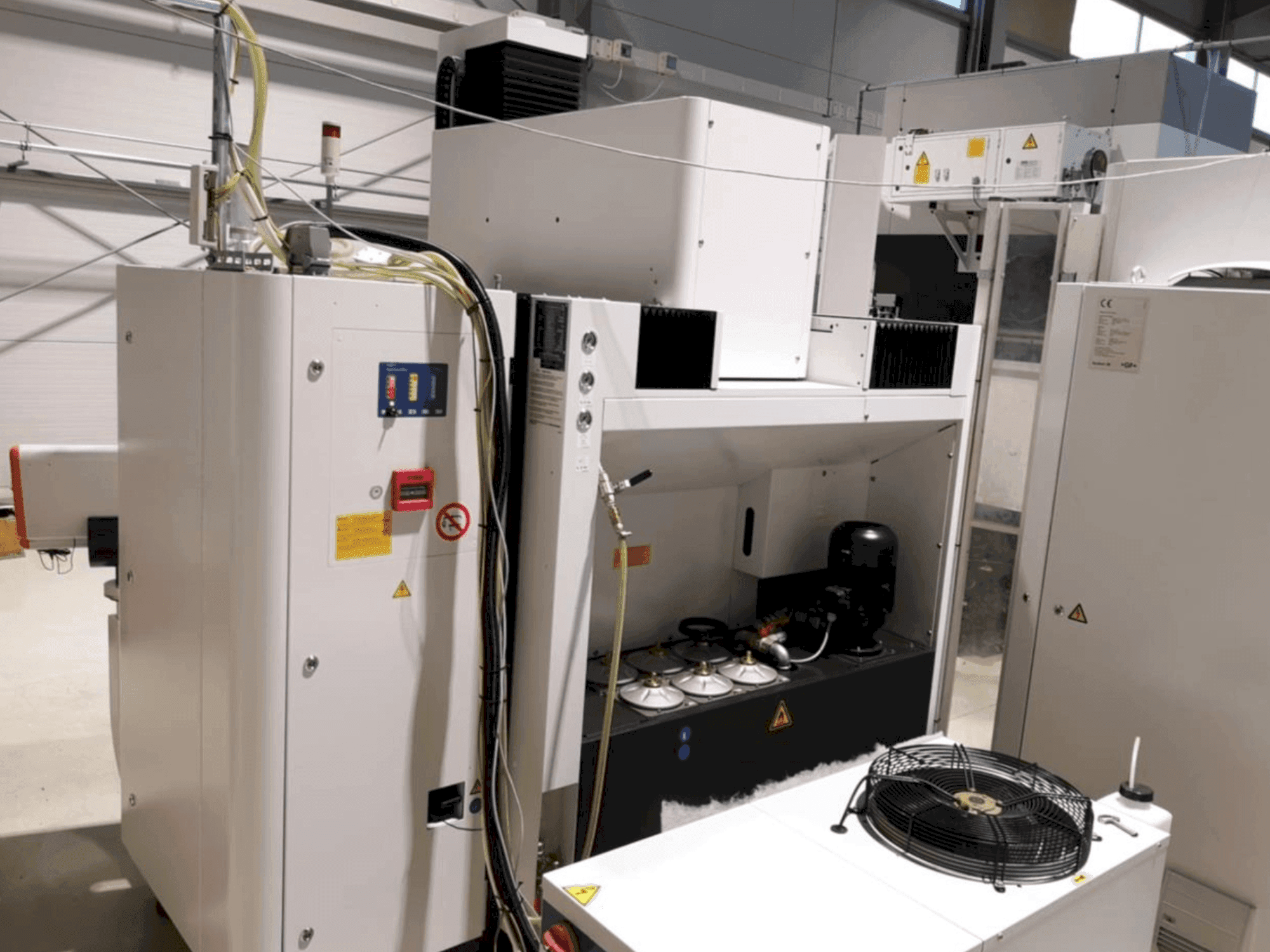 Mašīnas AgieCharmilles FORM P 600  pretskats