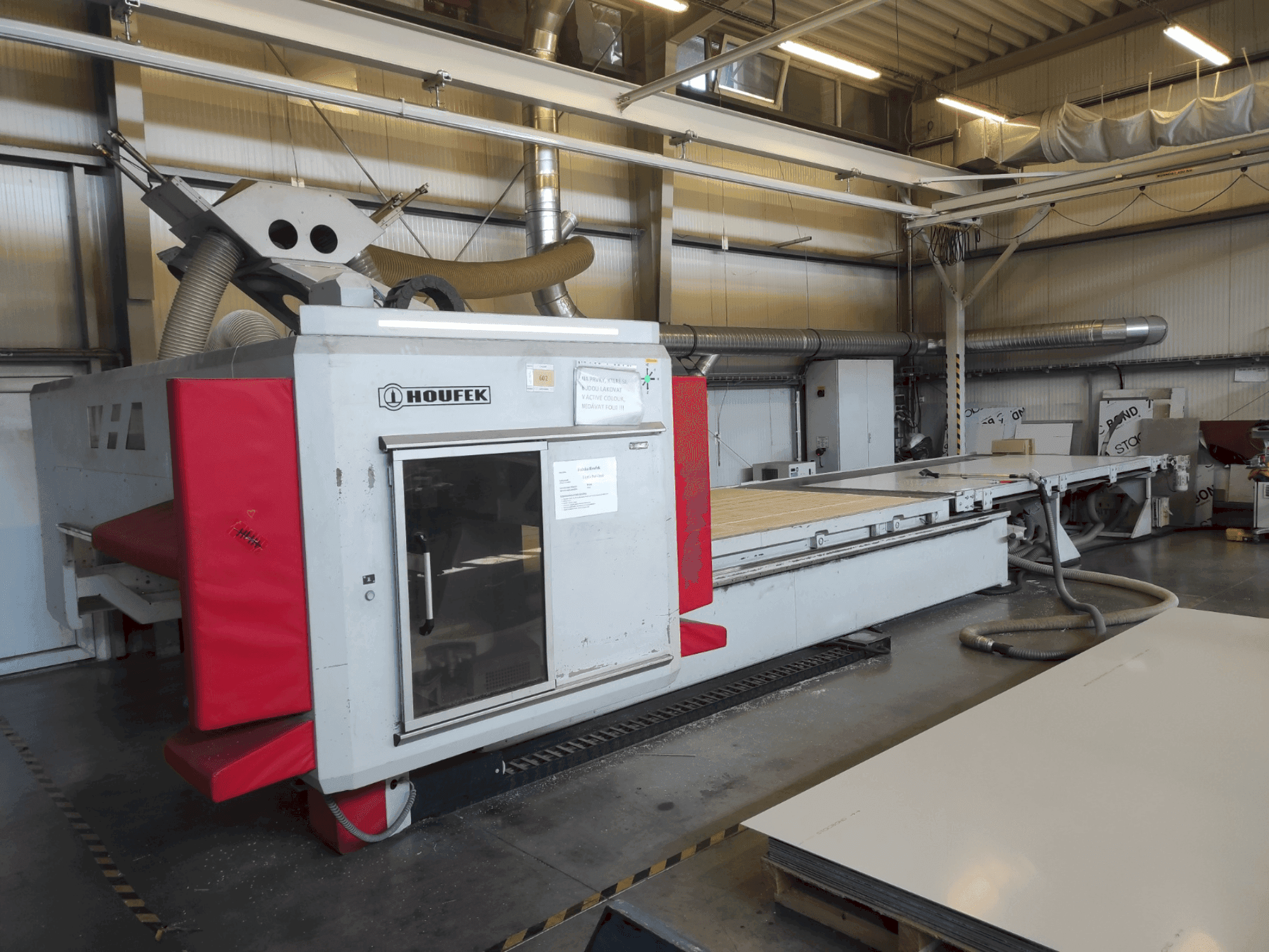 Mašīnas Houfek Scorpion 422102-R3  pretskats