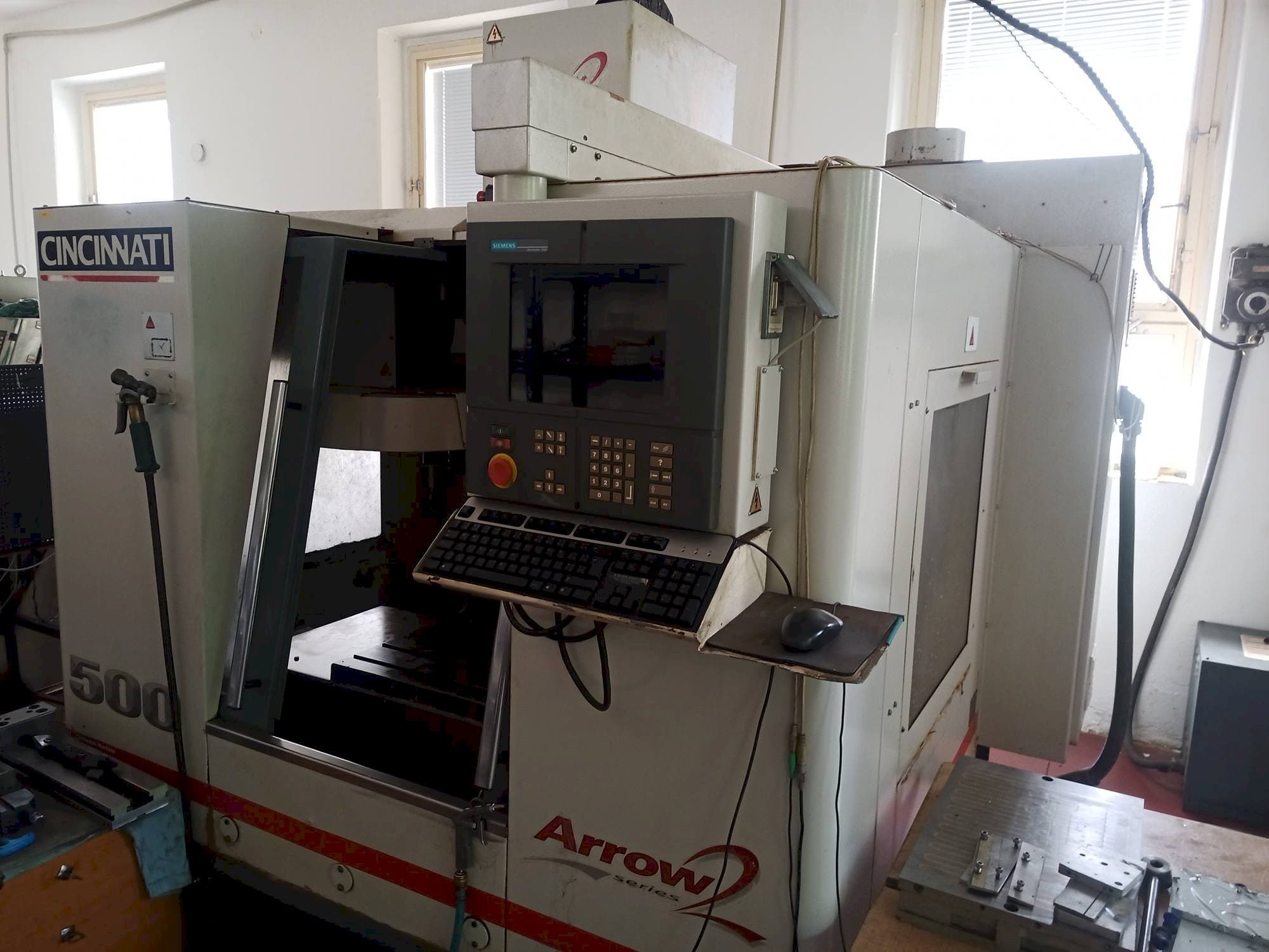 Mašīnas Cincinnati Arrow 2  pretskats