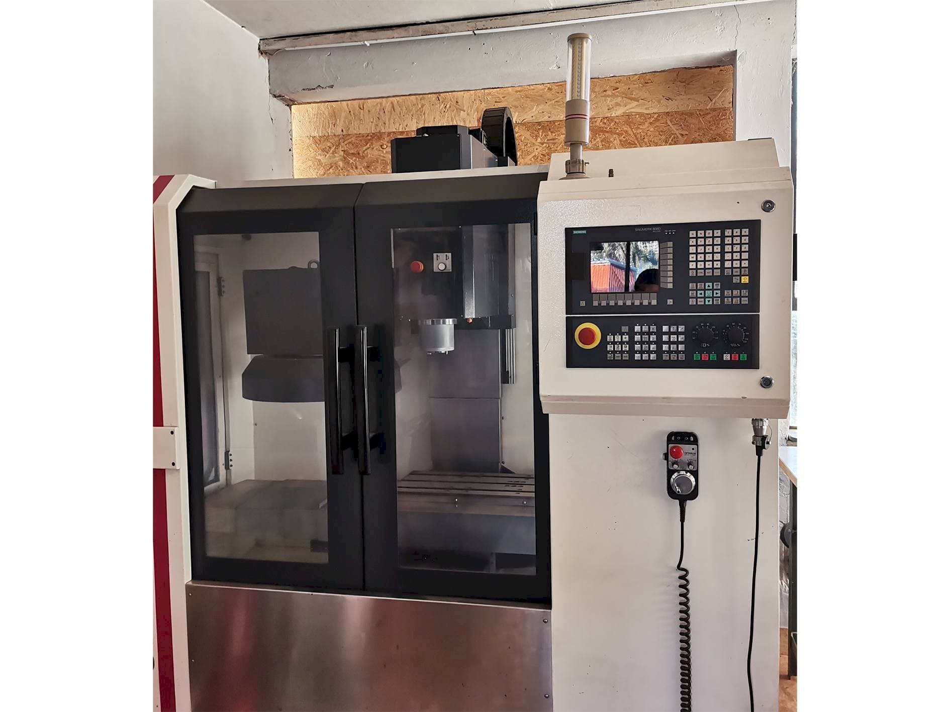 Mašīnas Optimum F105  pretskats