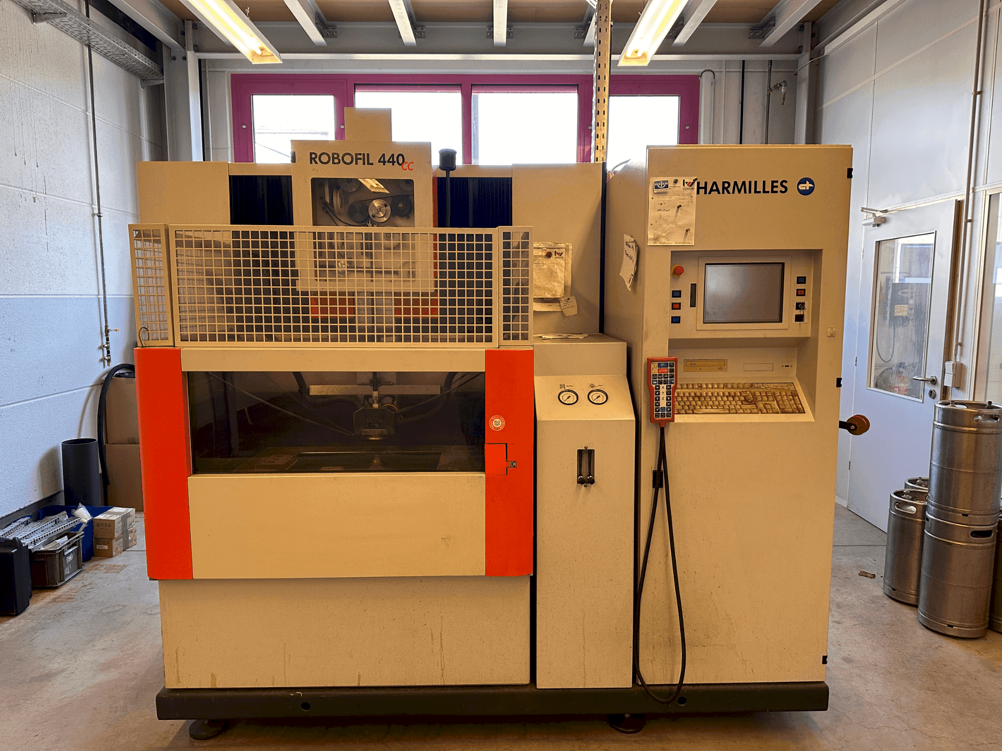 Mašīnas CHARMILLES Robofil 440 CC  pretskats