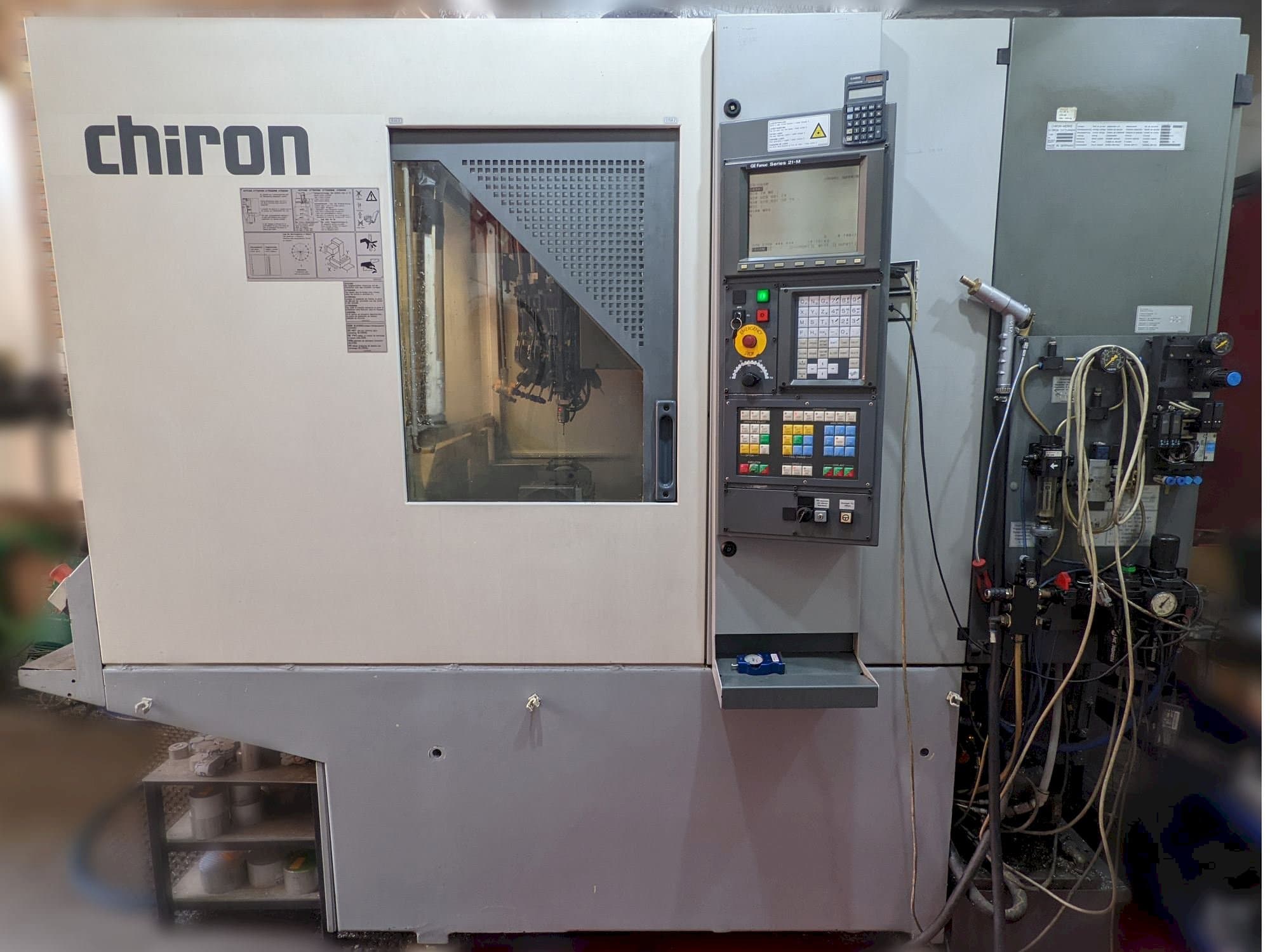 Mašīnas CHIRON Fz 08w  pretskats