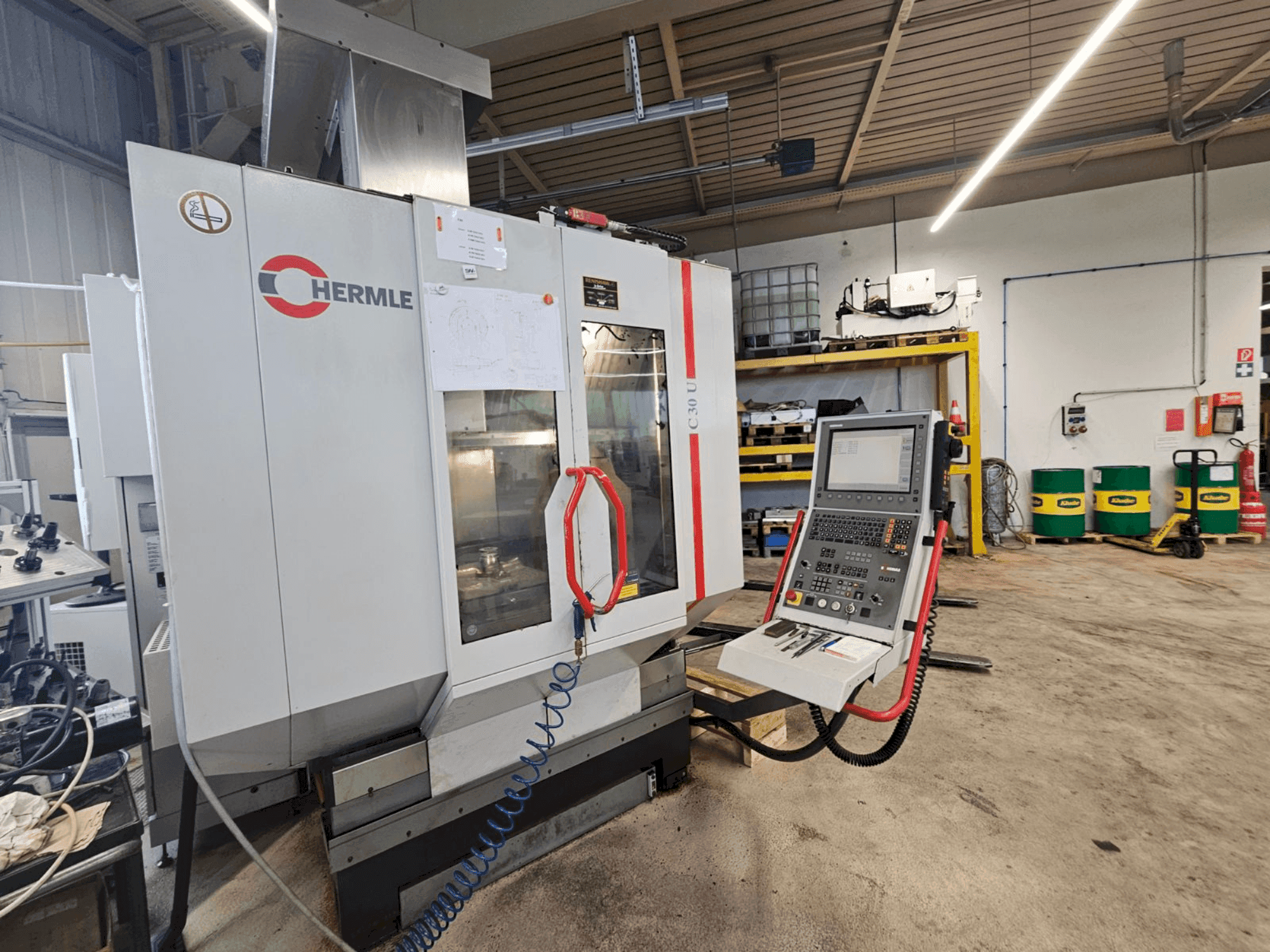 Mašīnas HERMLE C 30 U  pretskats
