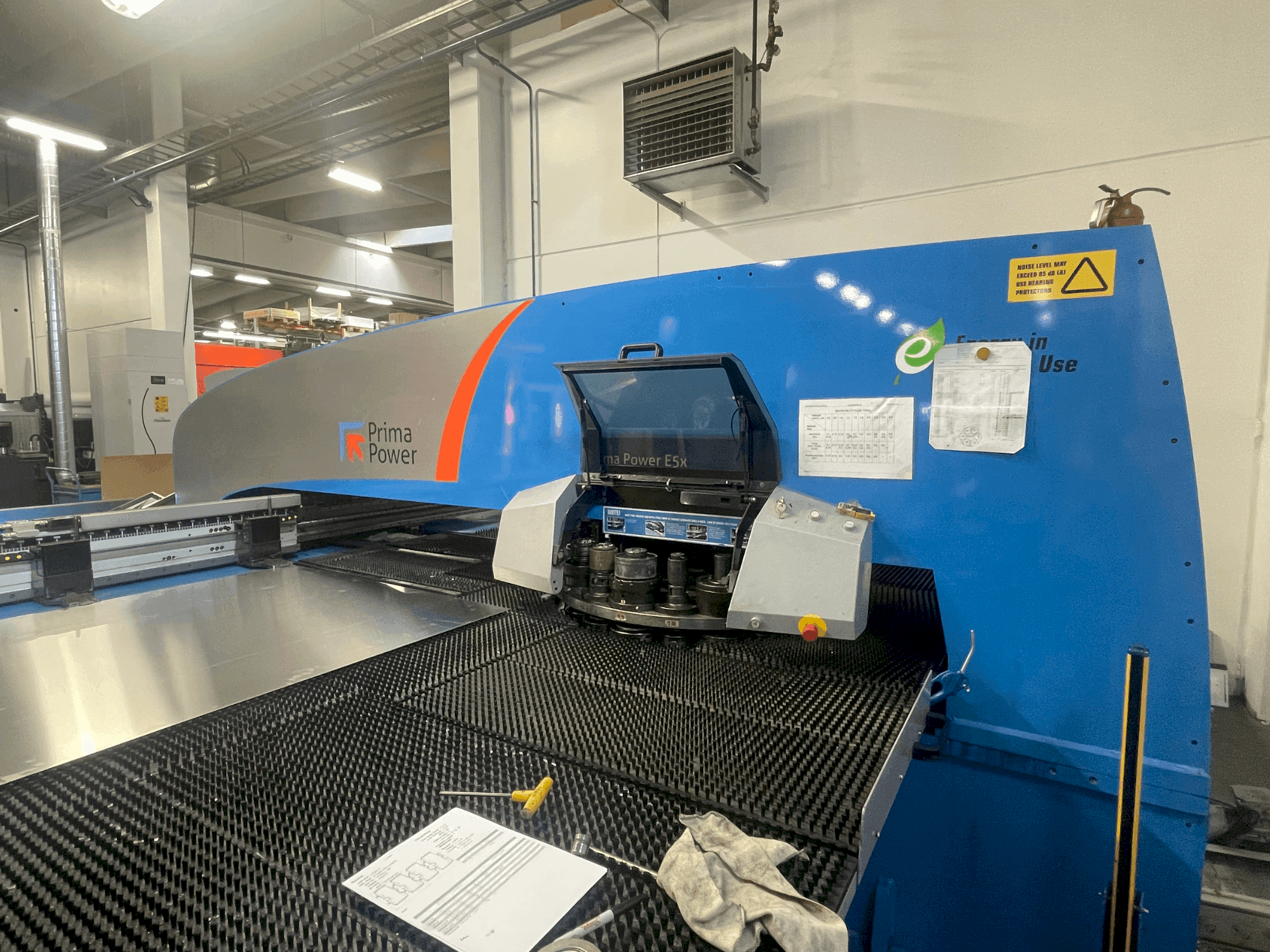 Mašīnas Prima Power E5X  pretskats