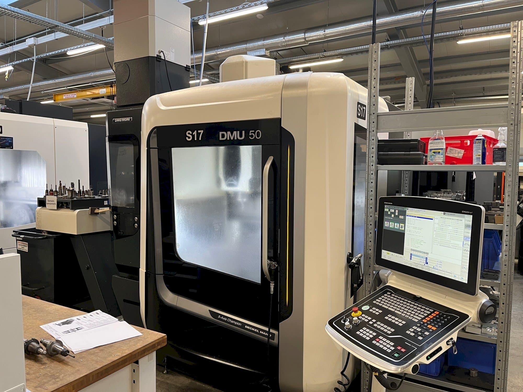 Mašīnas DMG MORI DMU 50  pretskats