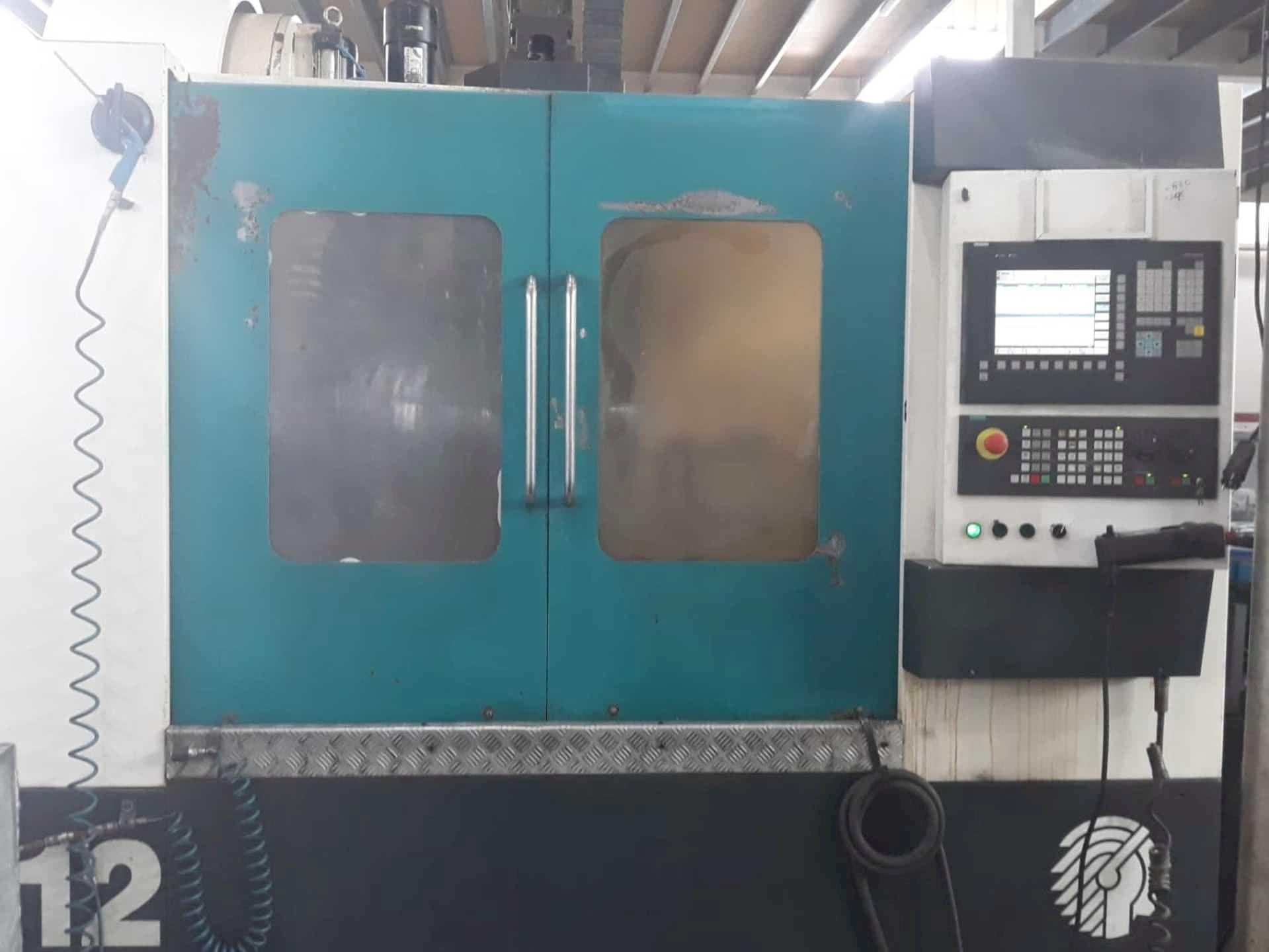 Mašīnas Huron VX12  pretskats