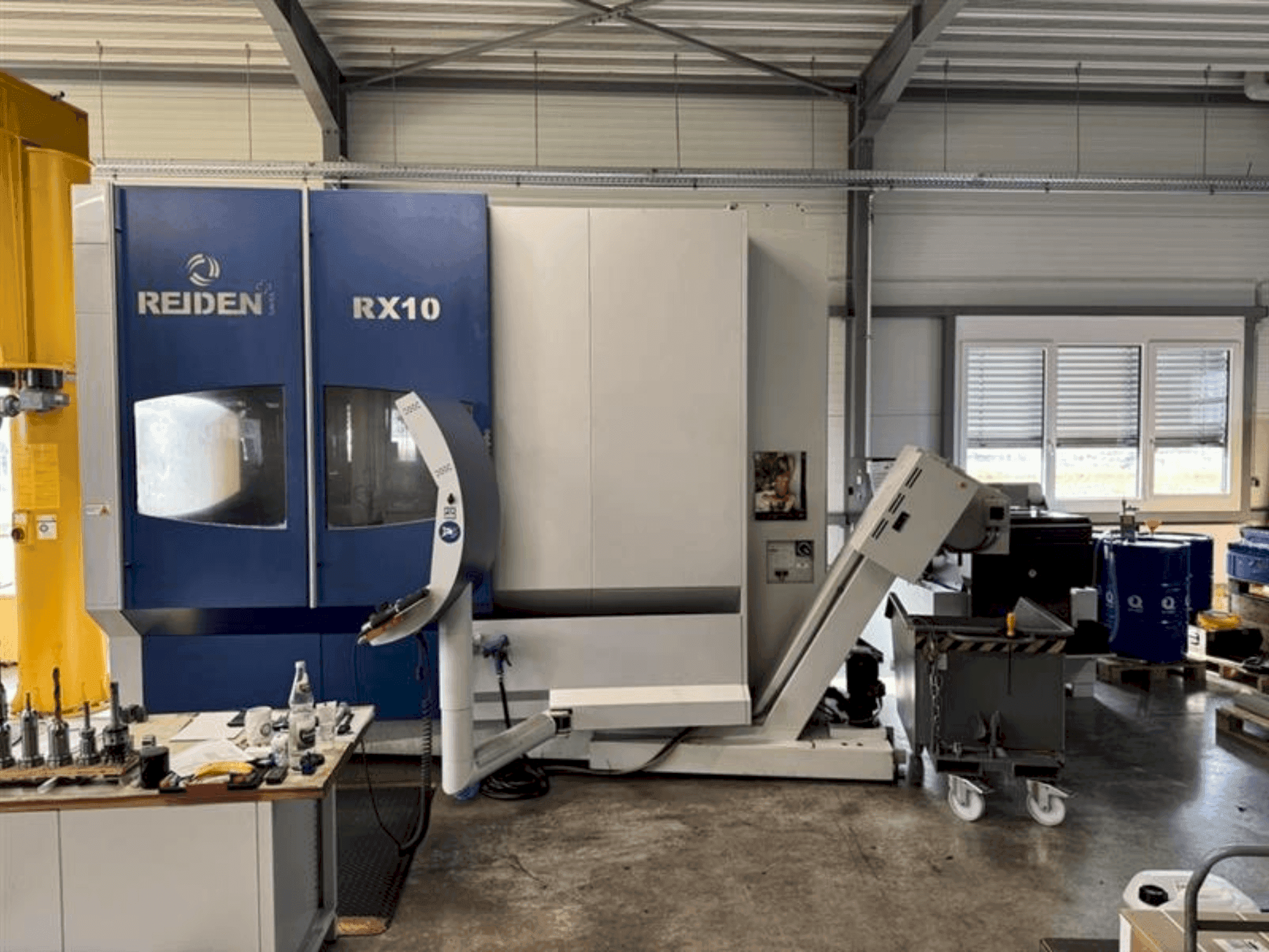 Mašīnas Reiden RX10 5X  pretskats