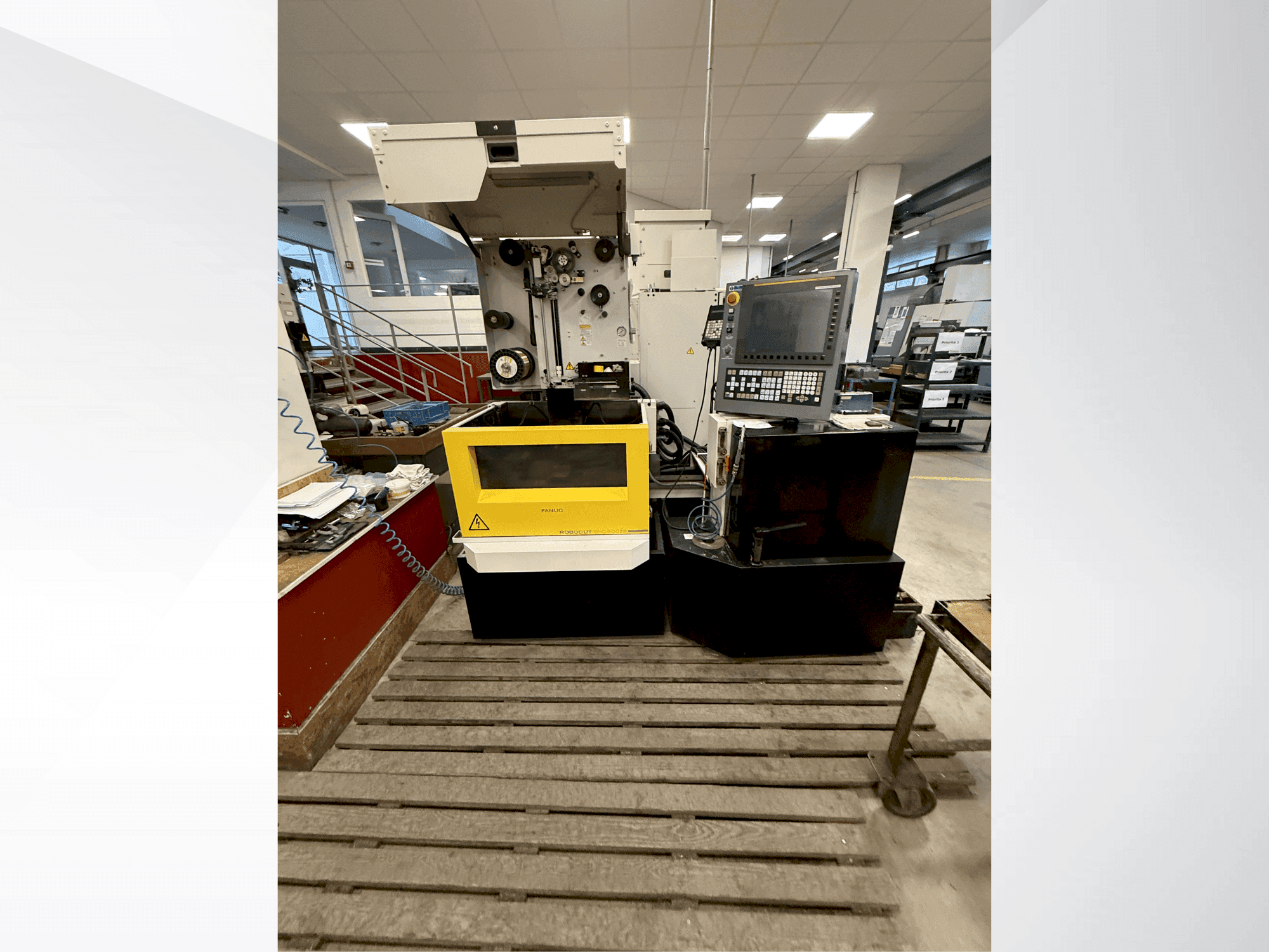Mašīnas FANUC Robocut alpha-C400iB  pretskats