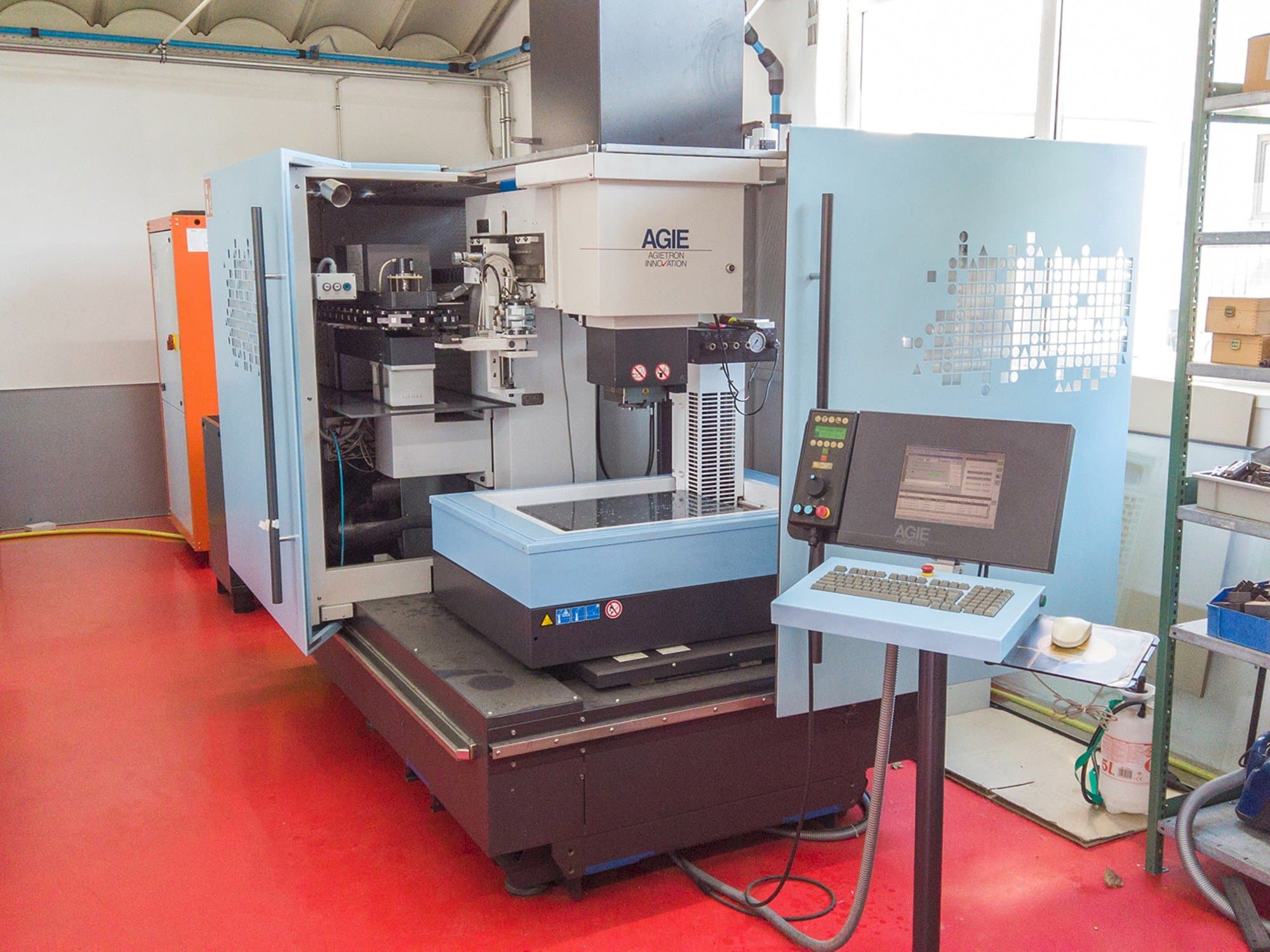 Mašīnas AGIE AGIETRON INNOVATION 2  pretskats