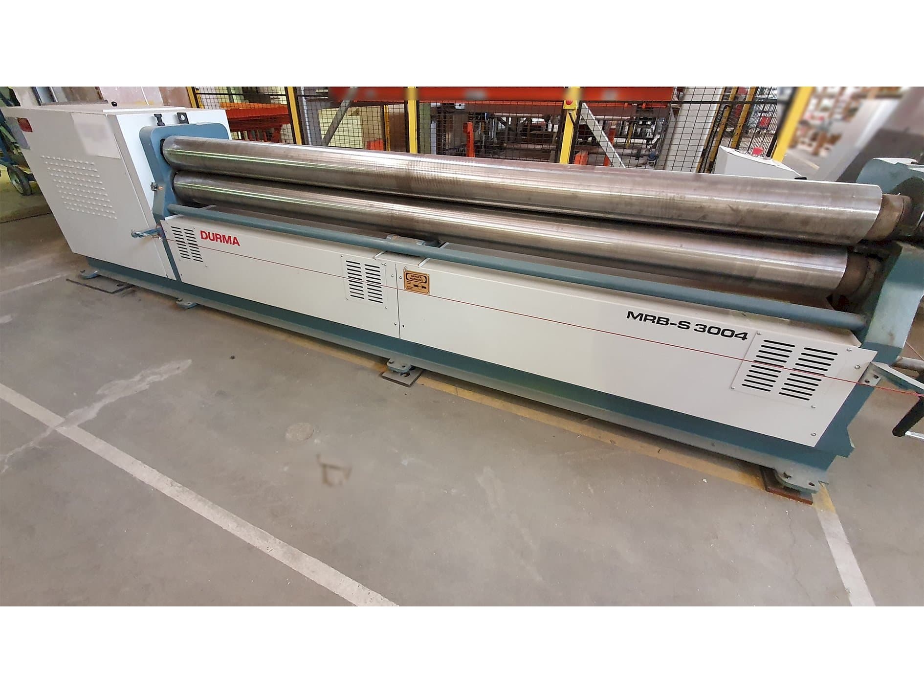 Mašīnas Durma MRB S 3004  pretskats
