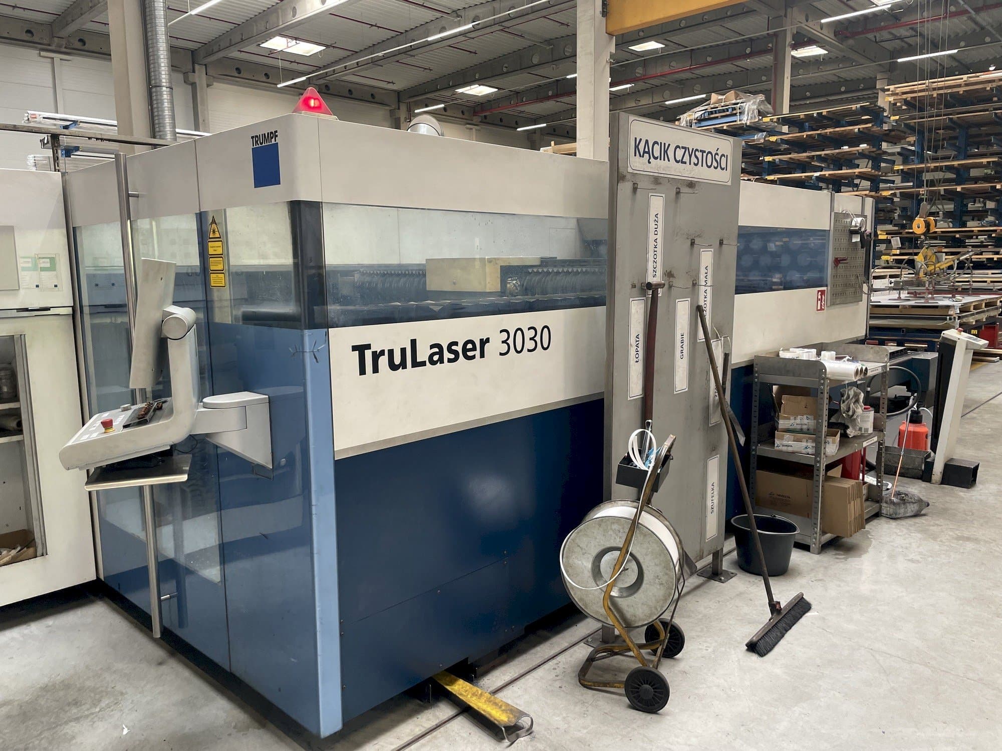 Mašīnas Trumpf TruLaser 3030 pretskats