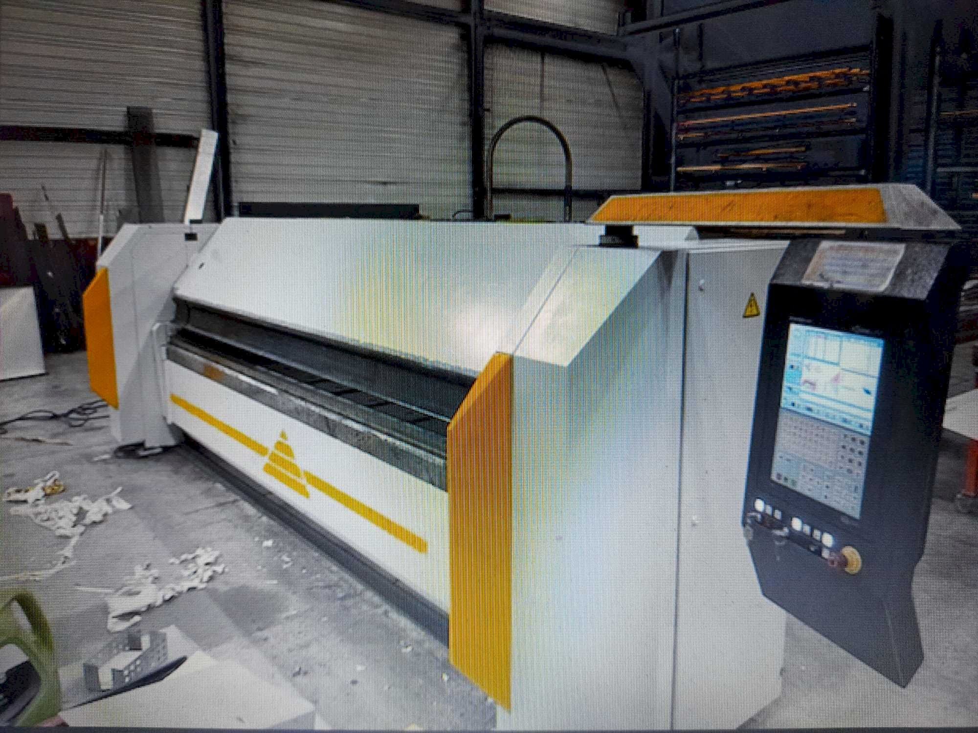 Mašīnas RAS 73.40 flexibend  pretskats