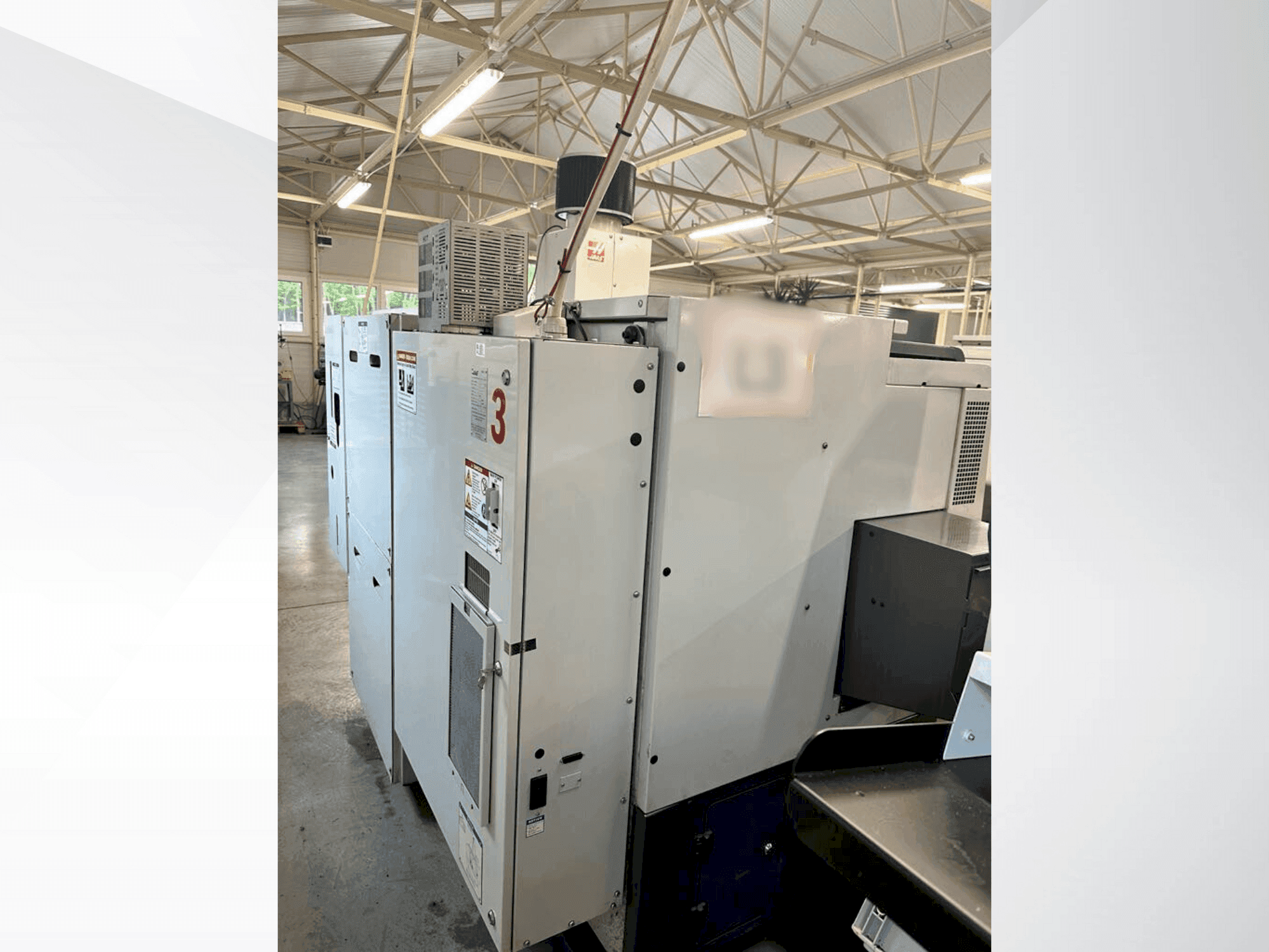 Mašīnas HAAS ST-10  pretskats