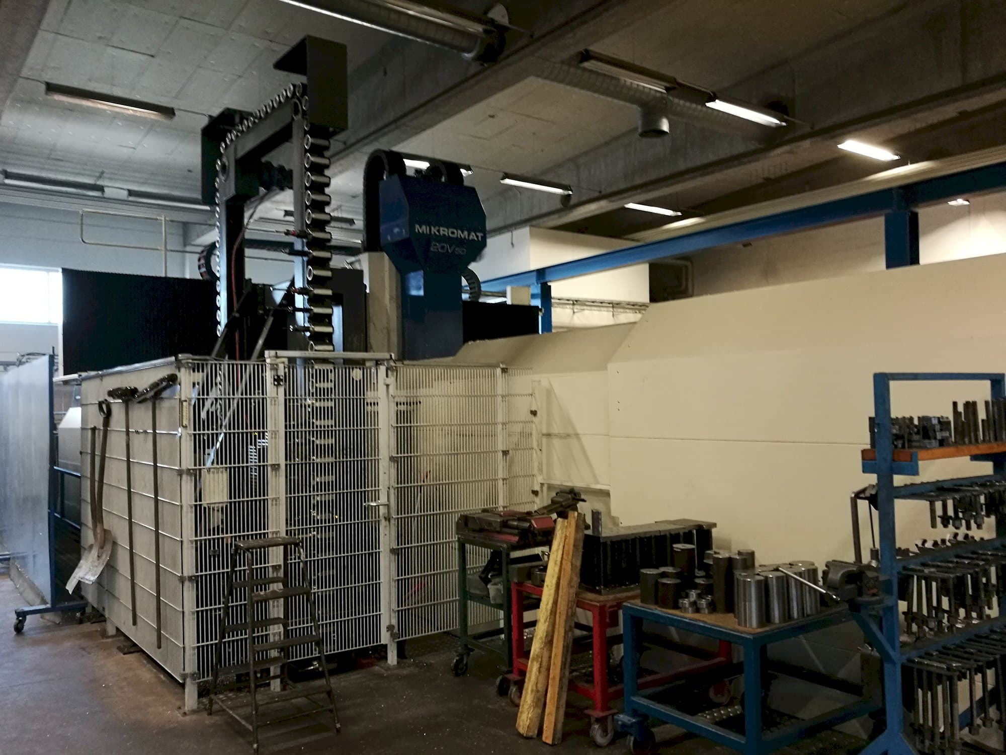 Mašīnas MIKROMAT 20V 5D informācija