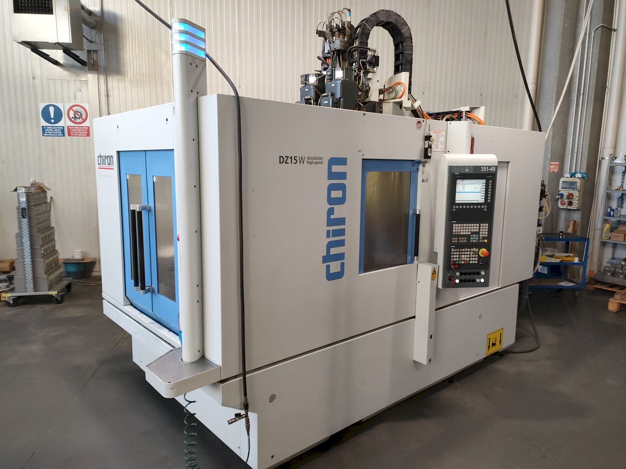 Mašīnas CHIRON DZ15W MAGNUM HS  pretskats