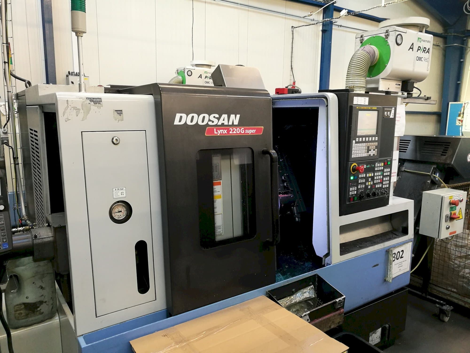 Mašīnas Doosan Lynx 220GA  pretskats