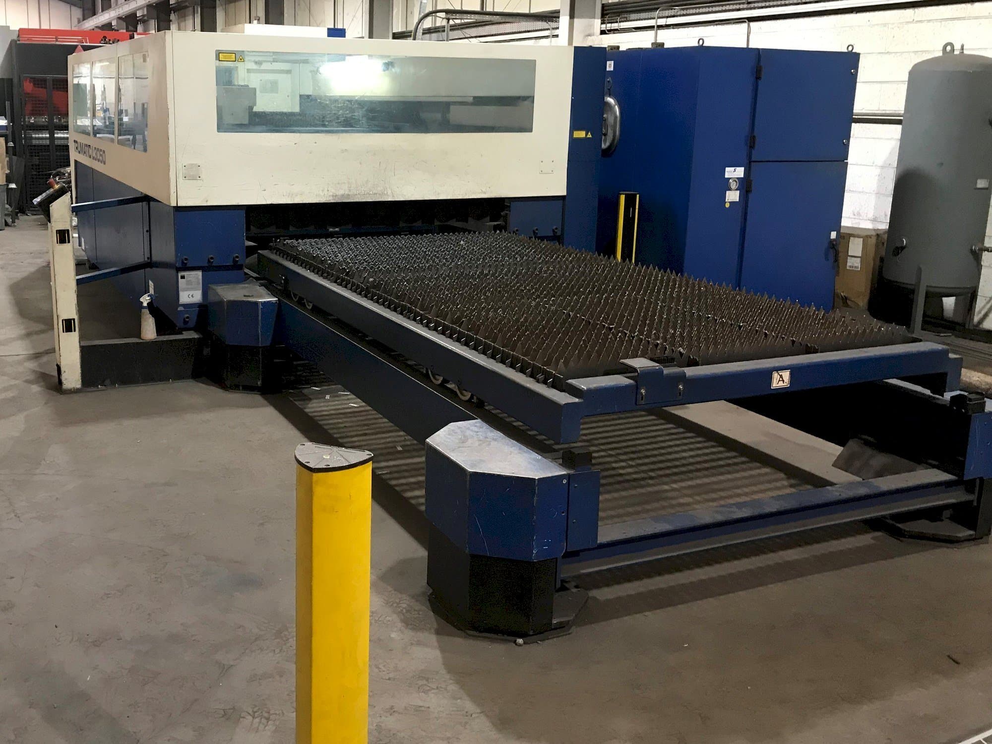 Mašīnas Trumpf Trumatic L3050 pretskats