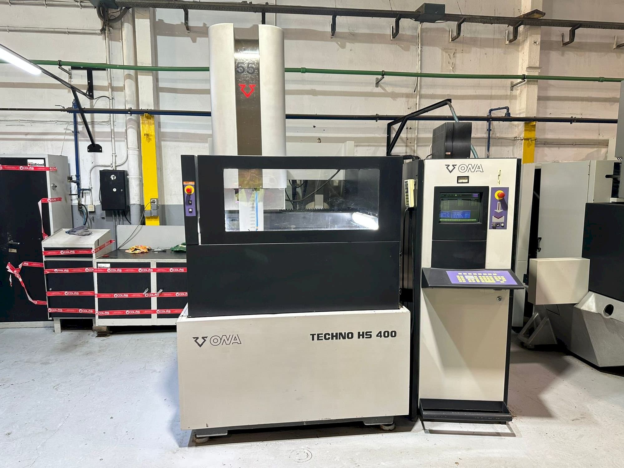 Mašīnas ONA HS 400  pretskats