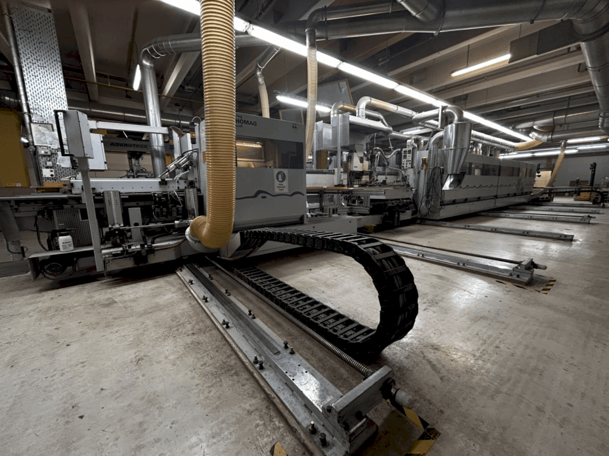 Mašīnas HOMAG WEEKE PROFI KFL20/29/QA/25  pretskats