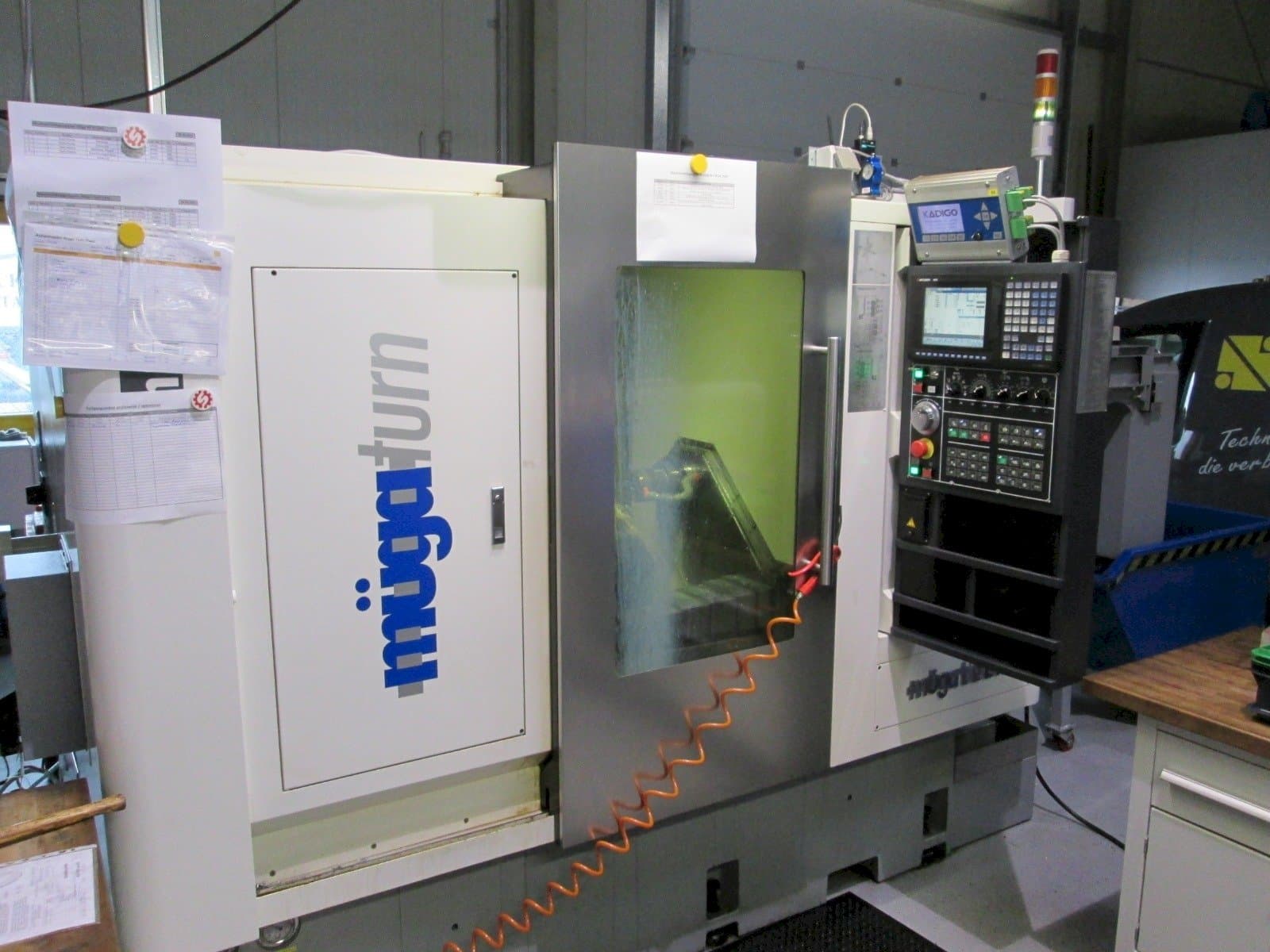 Mašīnas Muga iTwin  pretskats