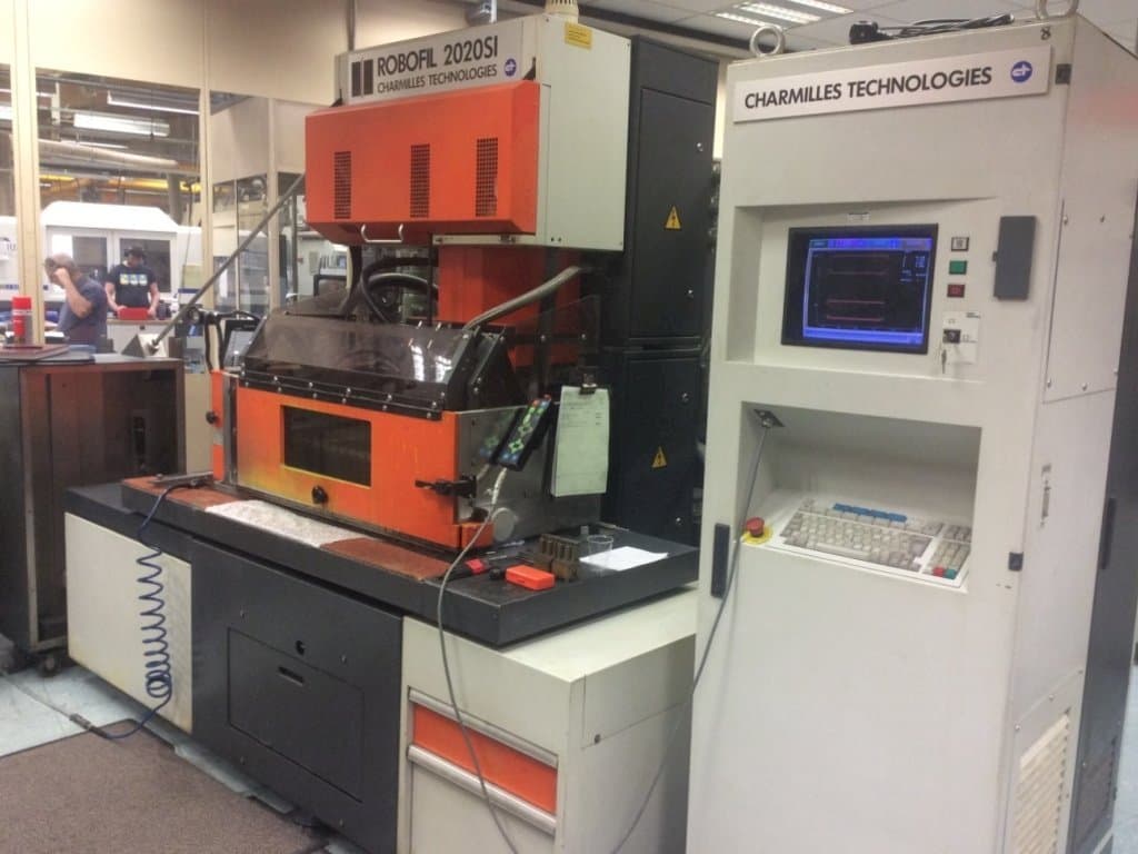 Mašīnas CHARMILLES Robofil 2020 SI  pretskats