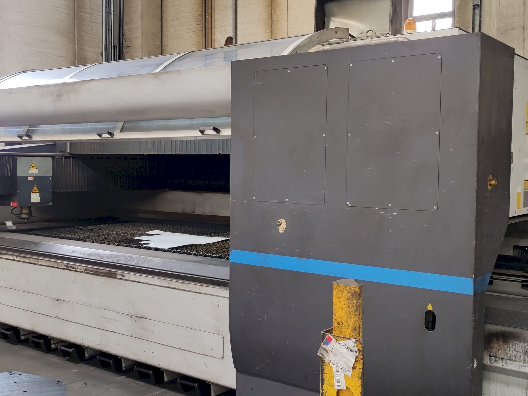 Mašīnas LVD AXEL 3015 S  pretskats