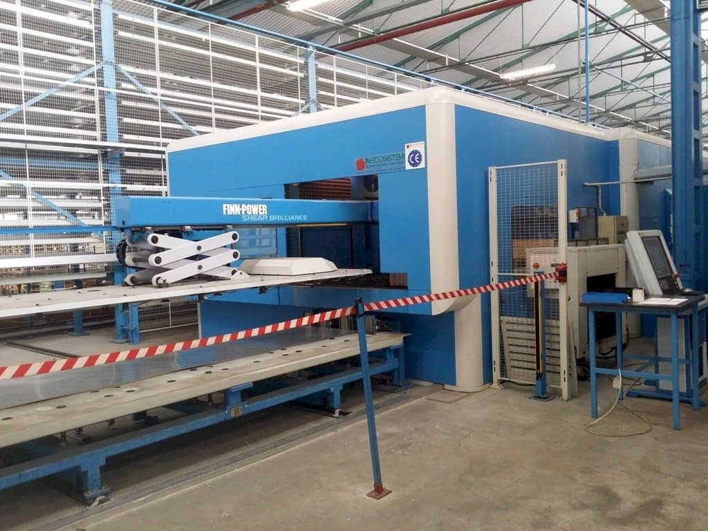 Mašīnas Finn-Power SB8  pretskats