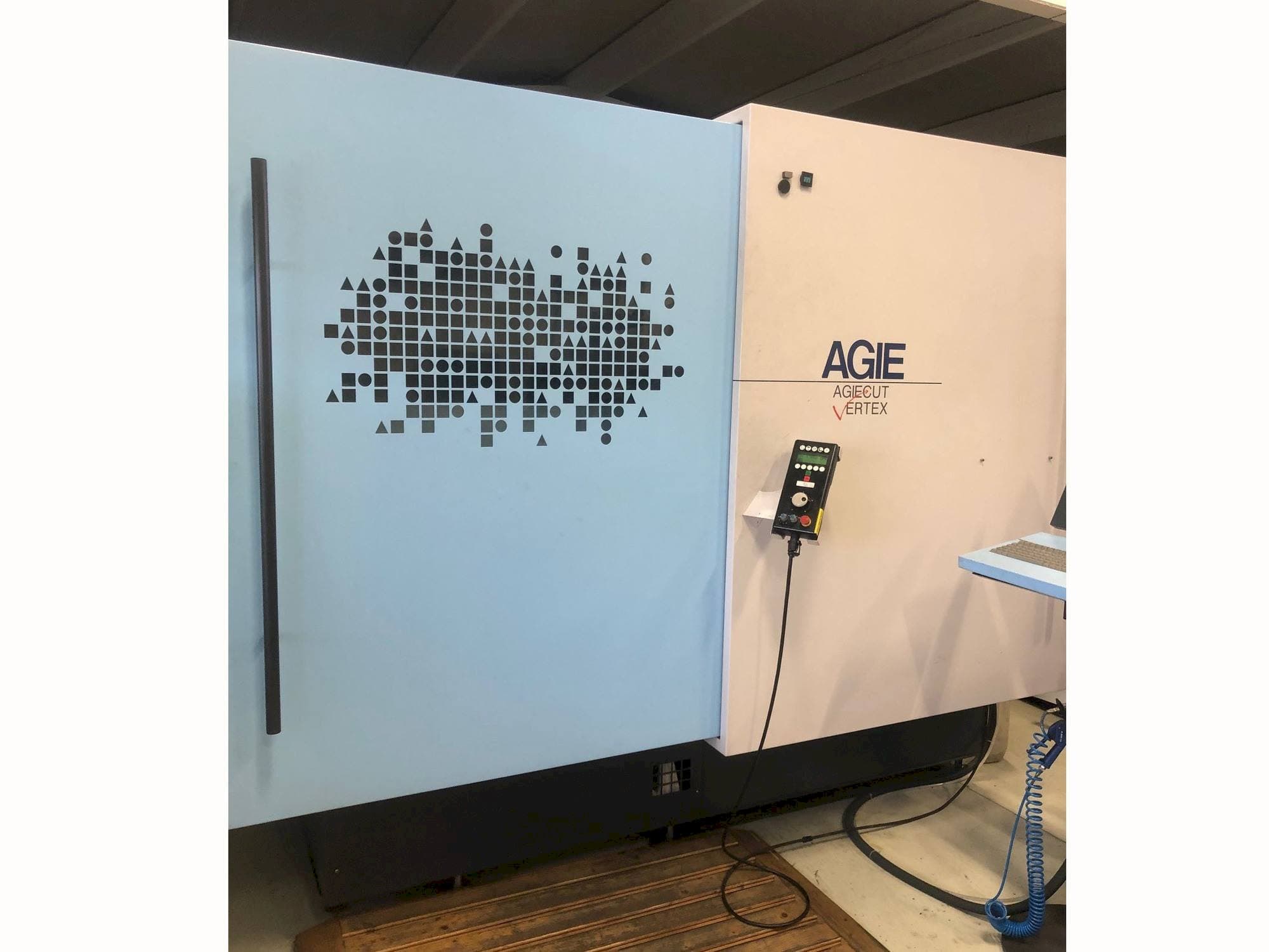 Mašīnas AGIE Agiecut VERTEX 3  pretskats