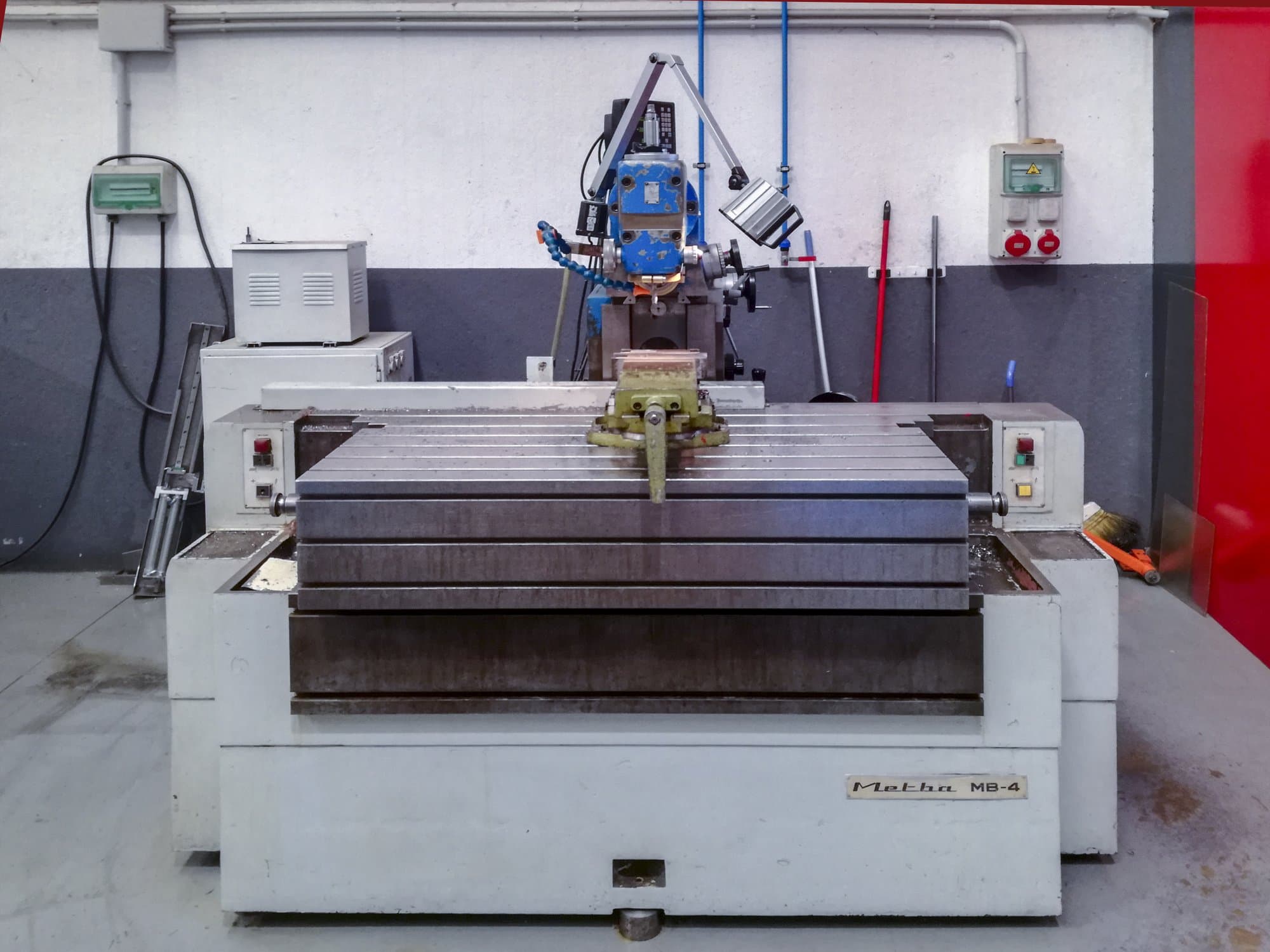 Mašīnas Metba MB-4  pretskats