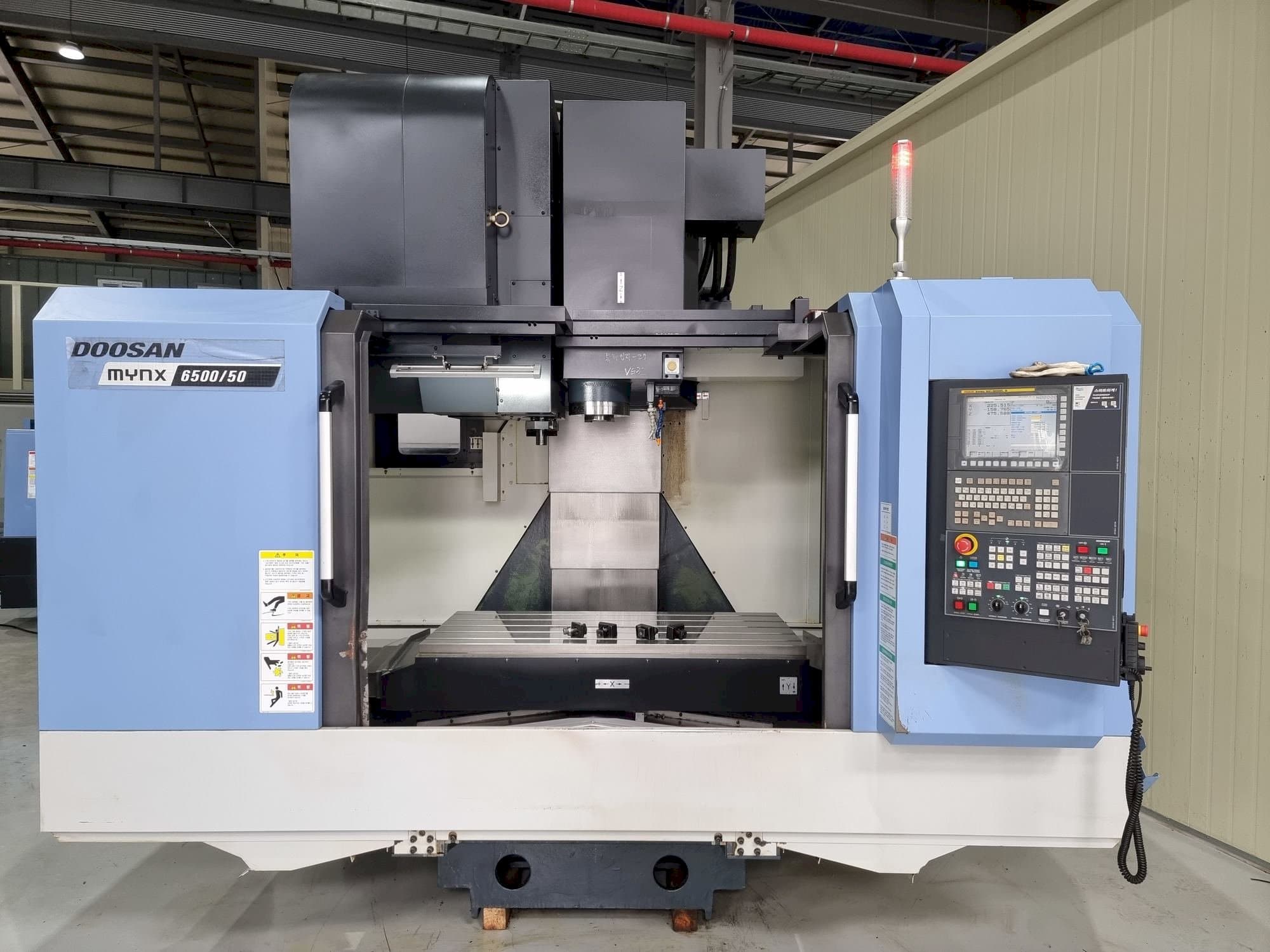 Mašīnas Doosan MYNX 6500/50 pretskats