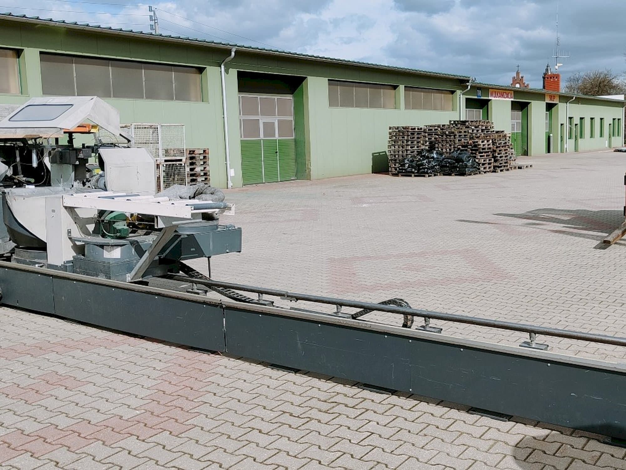 Mašīnas Elumatec DG 244/2  pretskats