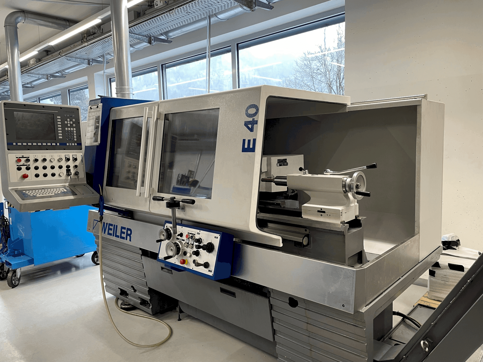 Mašīnas Weiler E 40 x 1000  pretskats