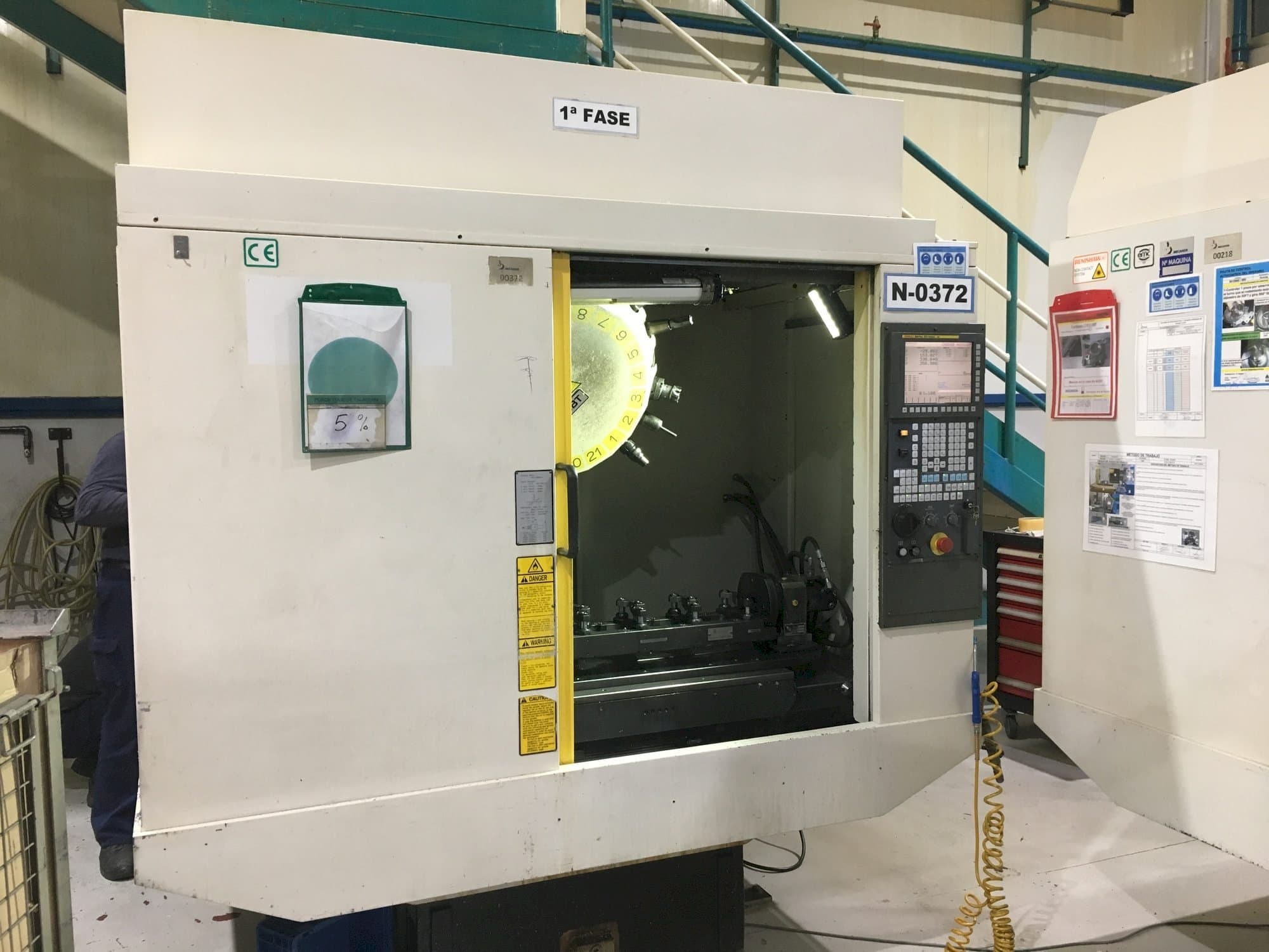 Mašīnas FANUC Robodrill alfa-T21iEL  pretskats