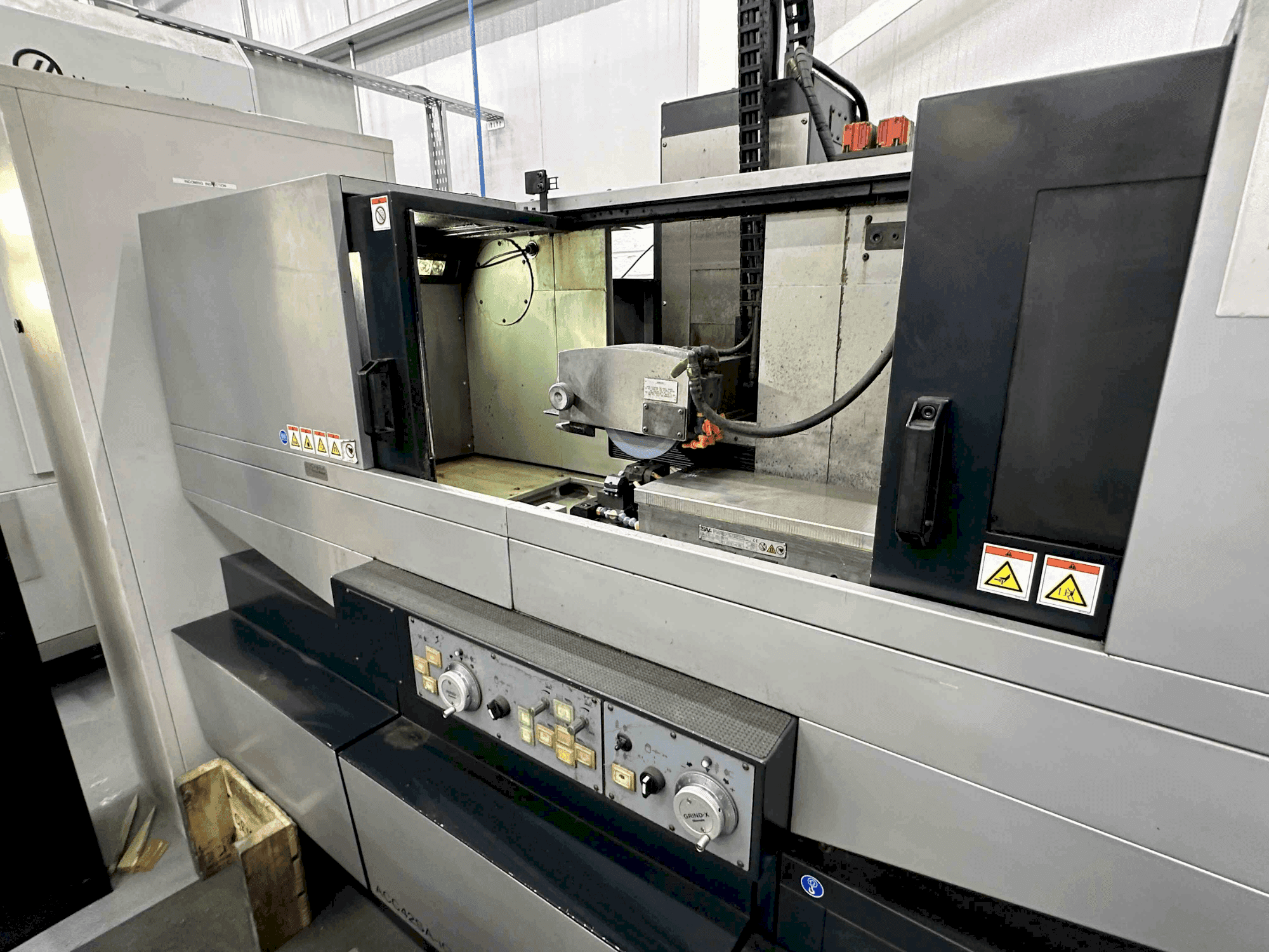 Mašīnas OKAMOTO Grind-X ACC 42SAiQ  pretskats