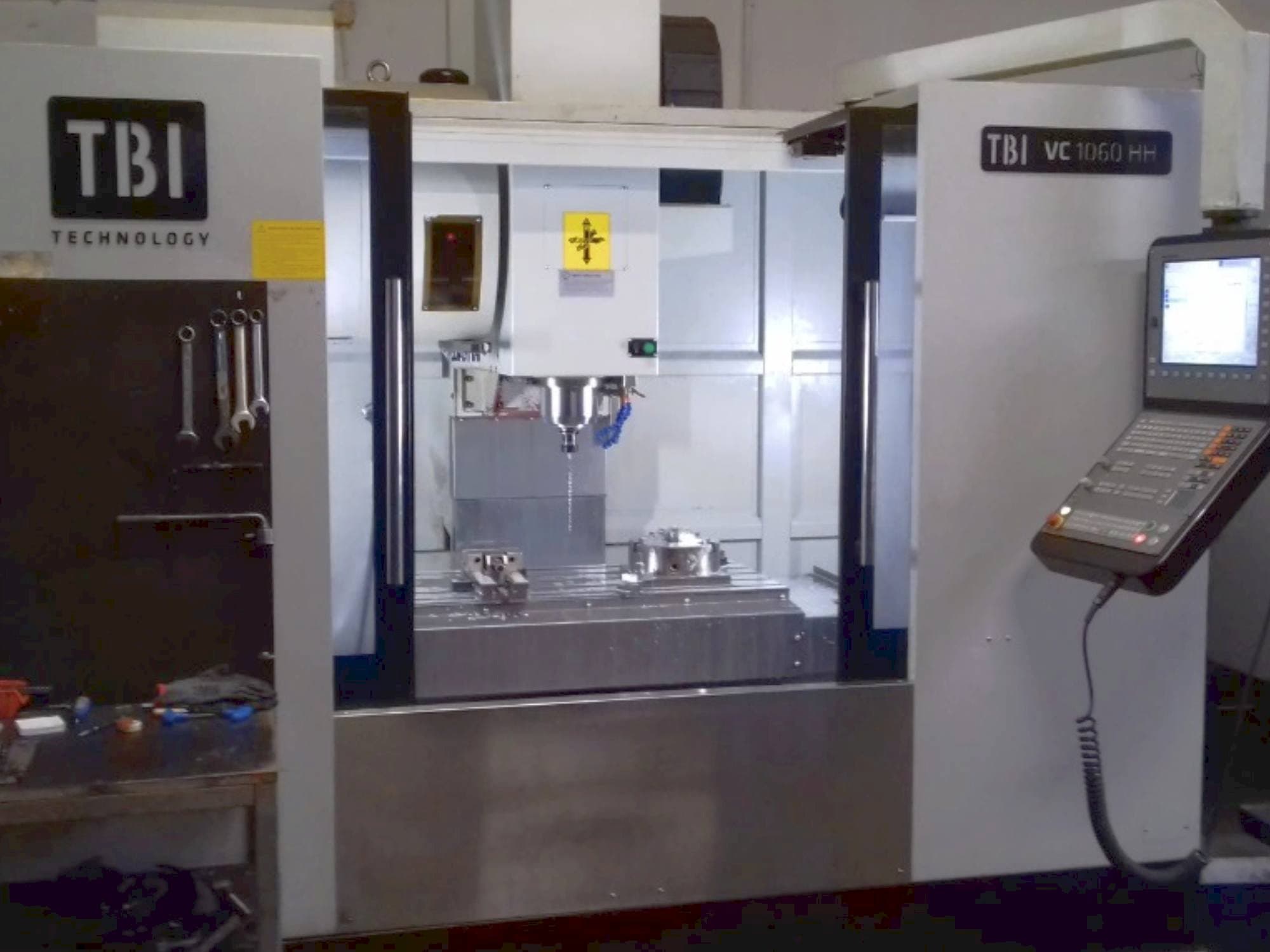 Mašīnas TBI VC 1060 HH  pretskats