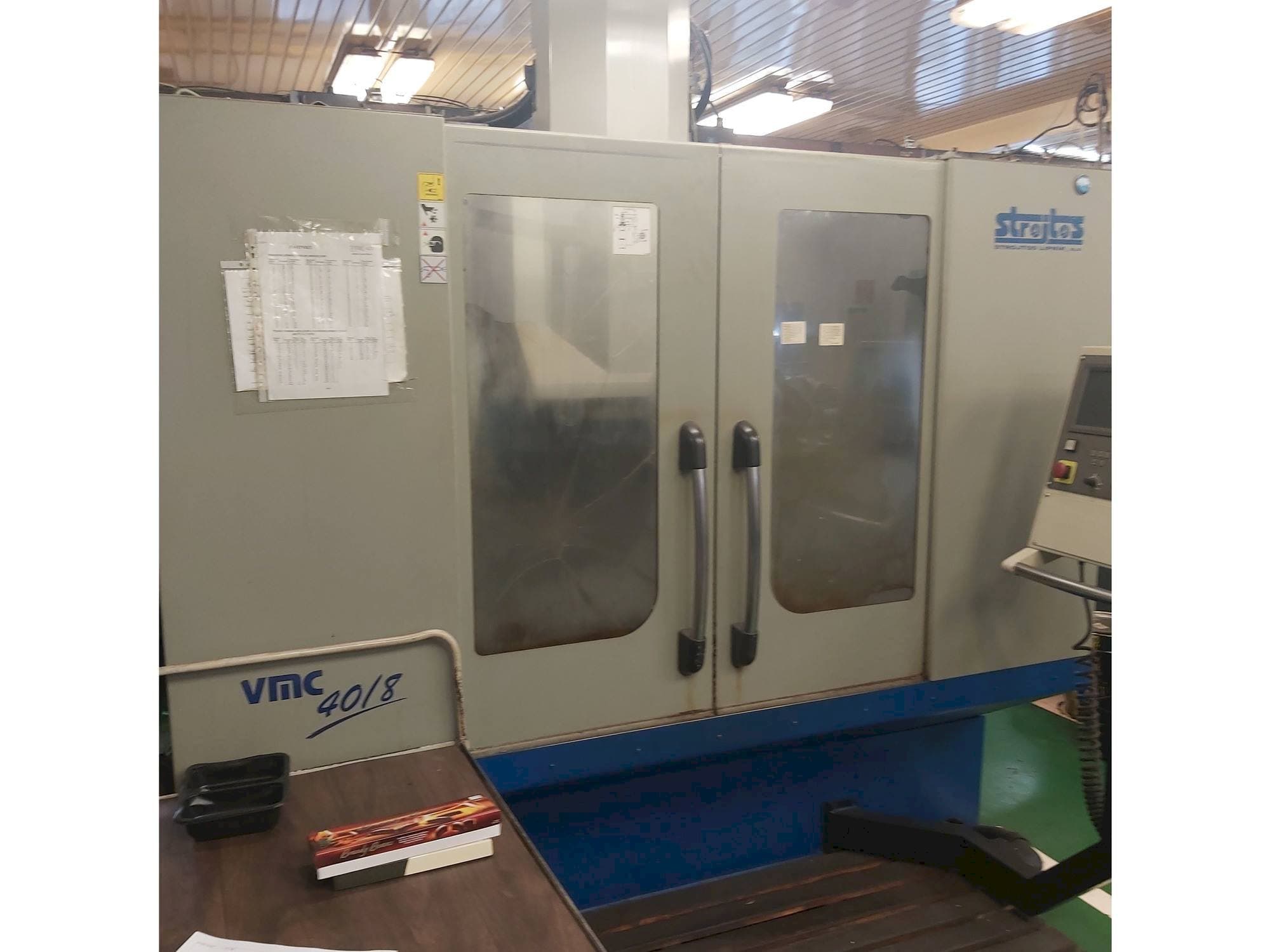 Mašīnas Strojtos  VMC 40/8  pretskats