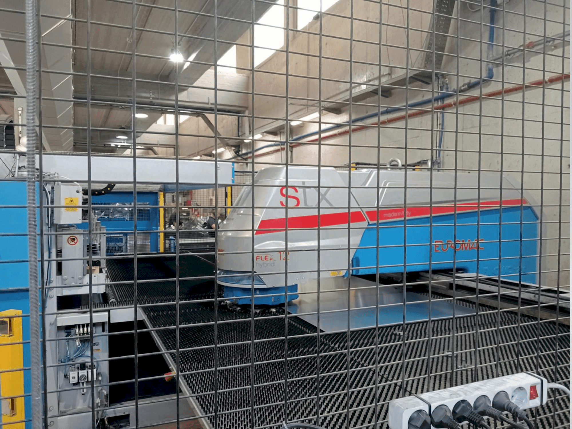 Mašīnas Euromac 1250 STX Flex 12 Hybrid  pretskats