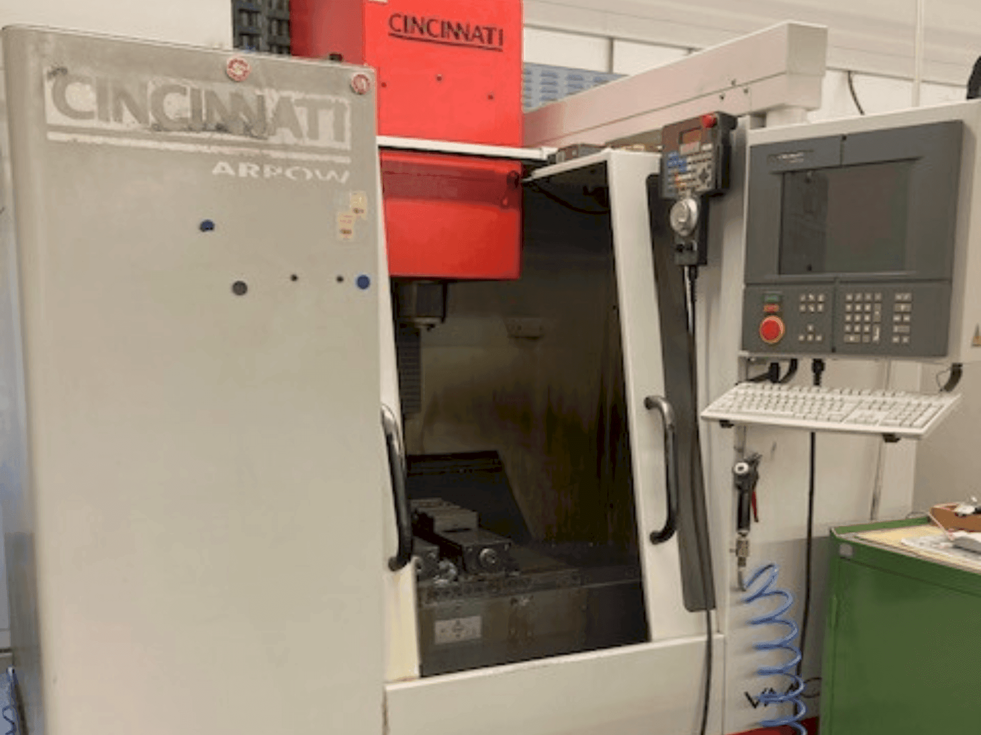 Mašīnas Cincinnati Arrow 500  pretskats