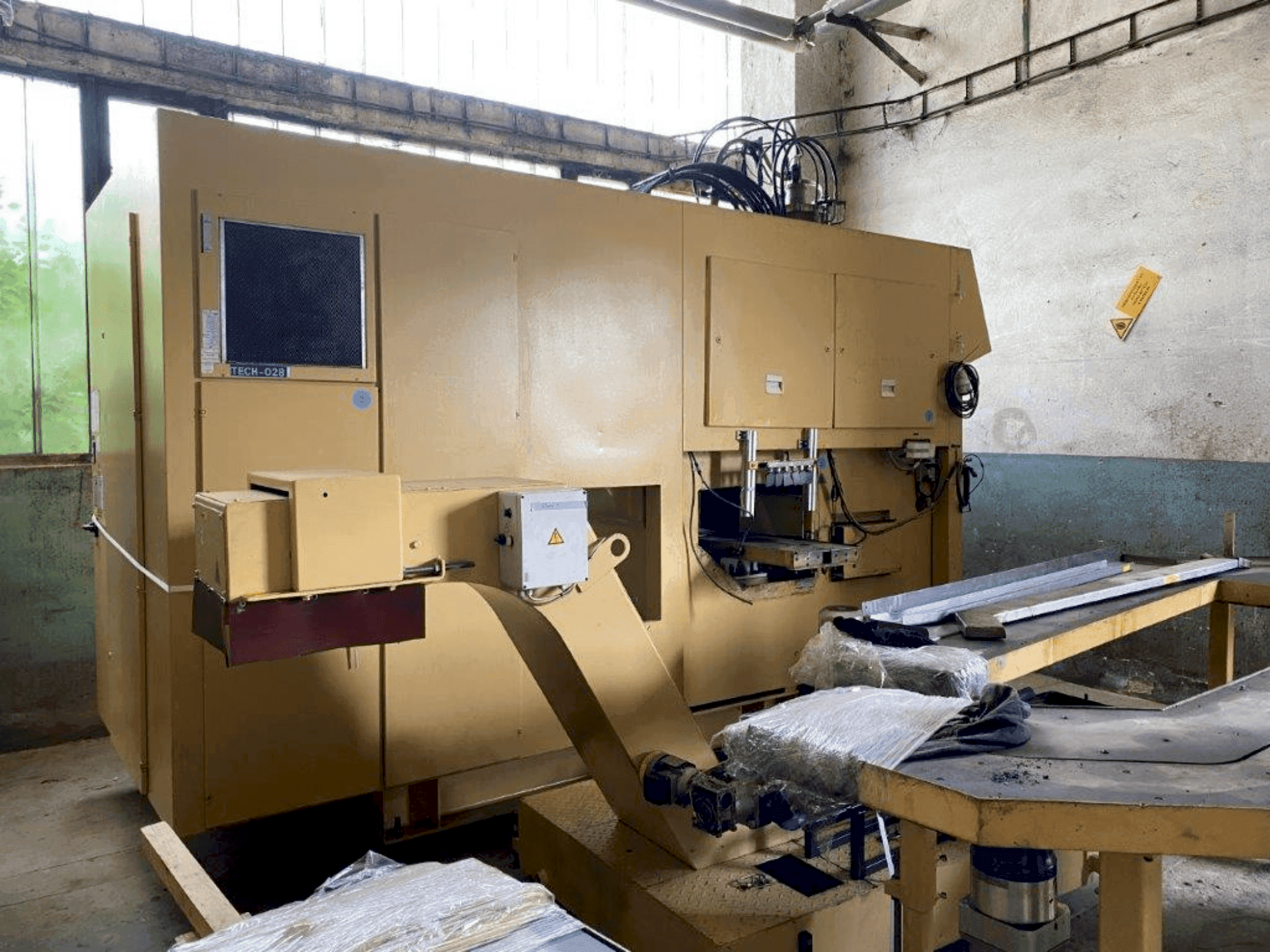 Mašīnas EMAG VSC 400  pretskats