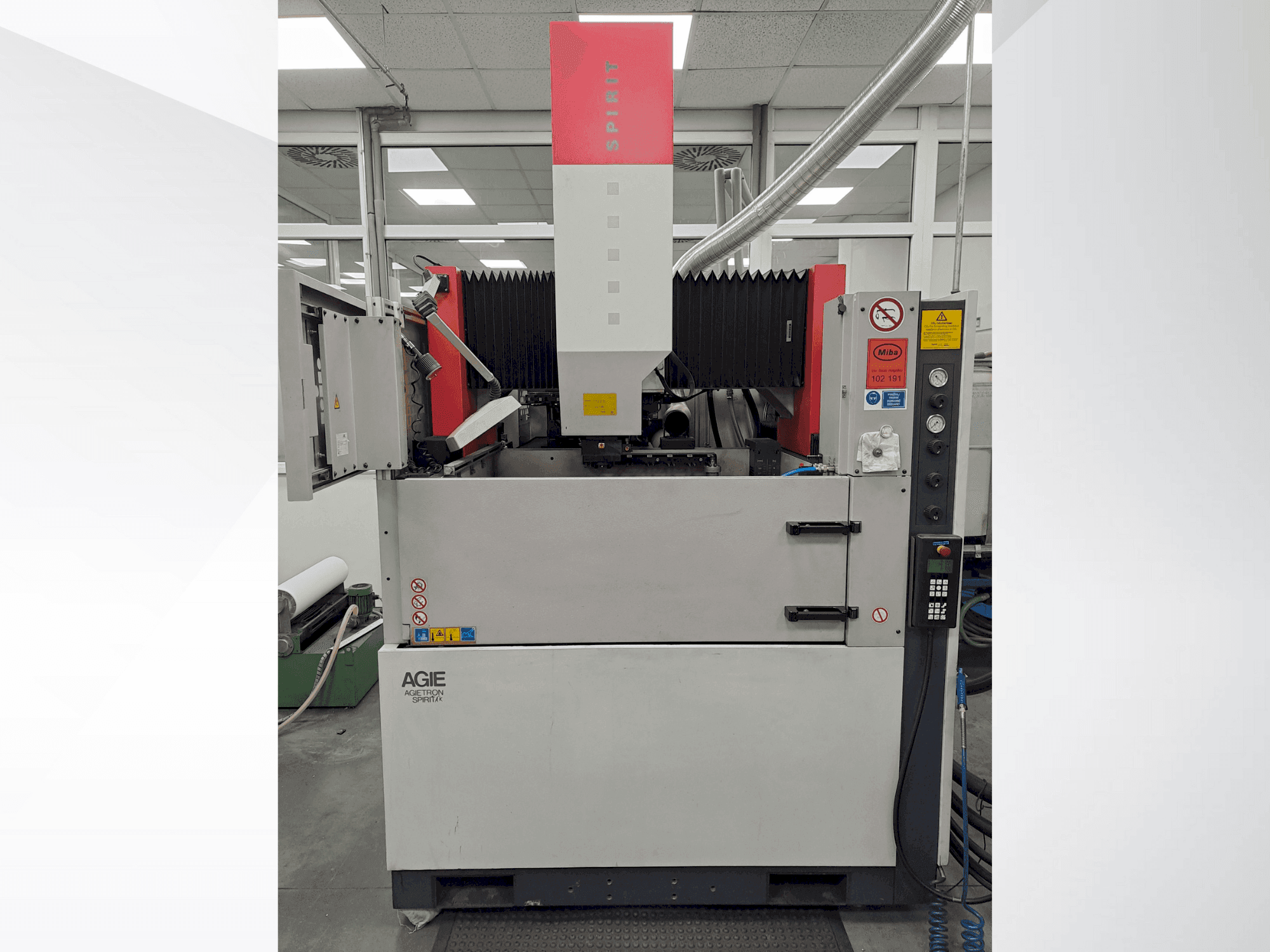 Mašīnas AGIE AGIETRON SPIRIT 4  pretskats