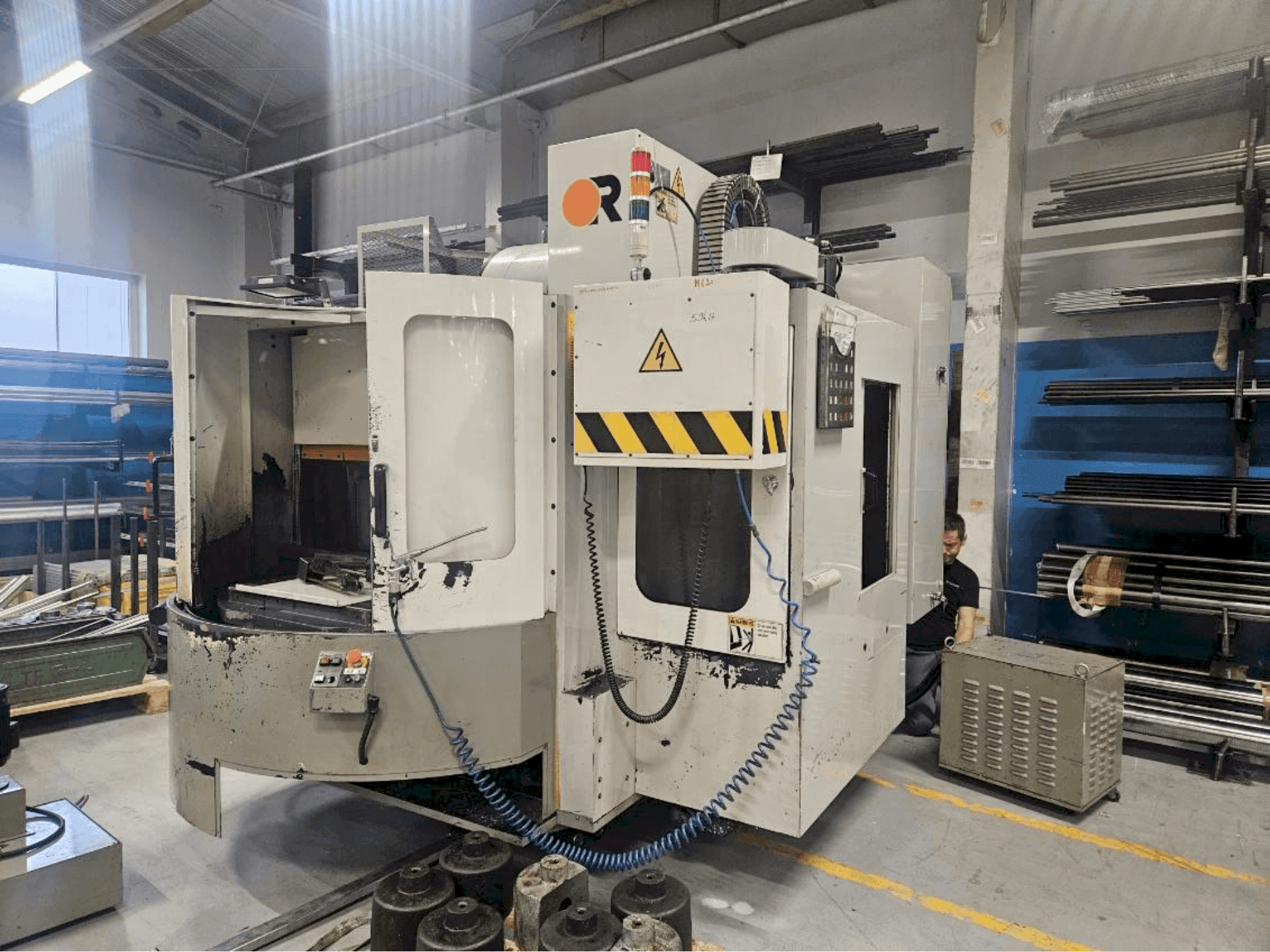 Mašīnas Victor Vcenter 70 - APC  pretskats