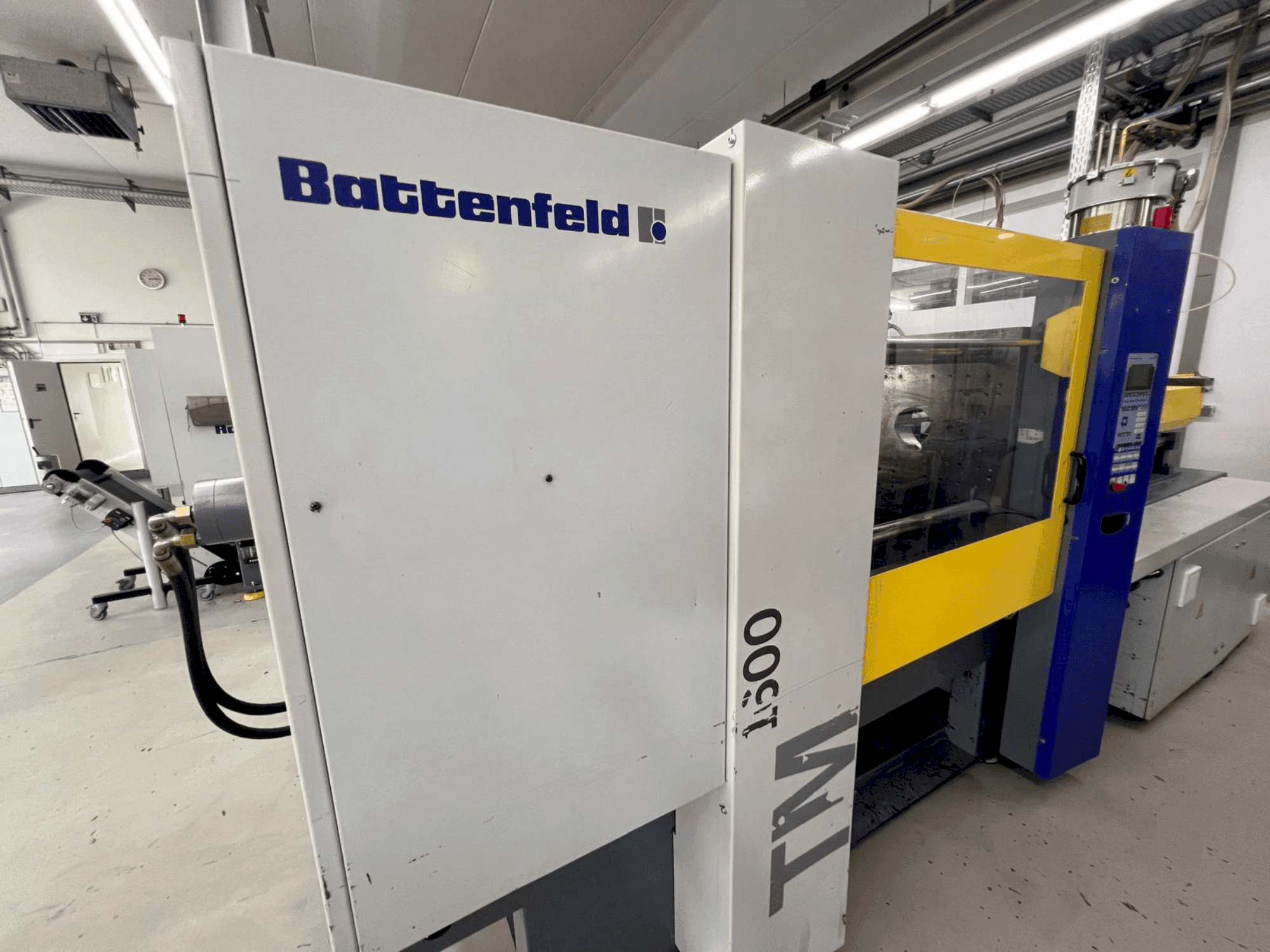 Mašīnas Battenfeld TM 1600/1000  pretskats