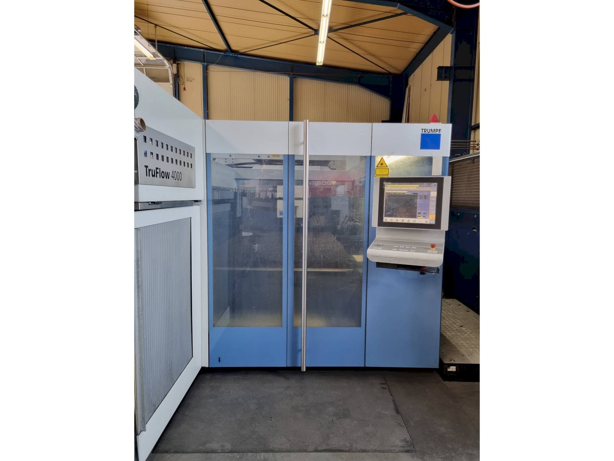 Mašīnas Trumpf TruLaser 3030  pretskats