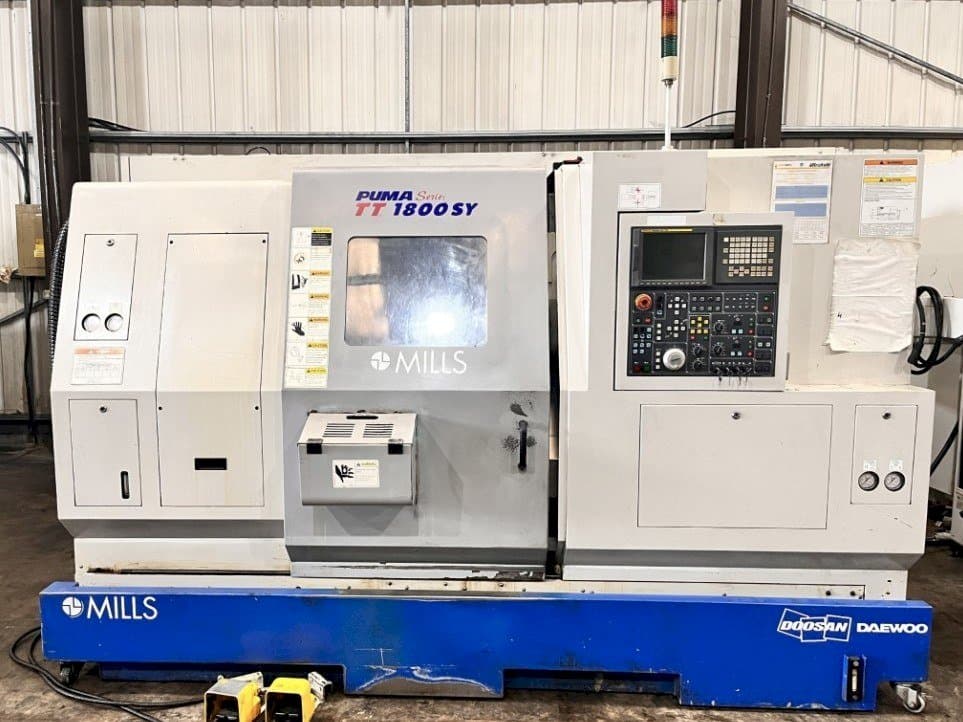 Mašīnas Doosan TT1800SY pretskats