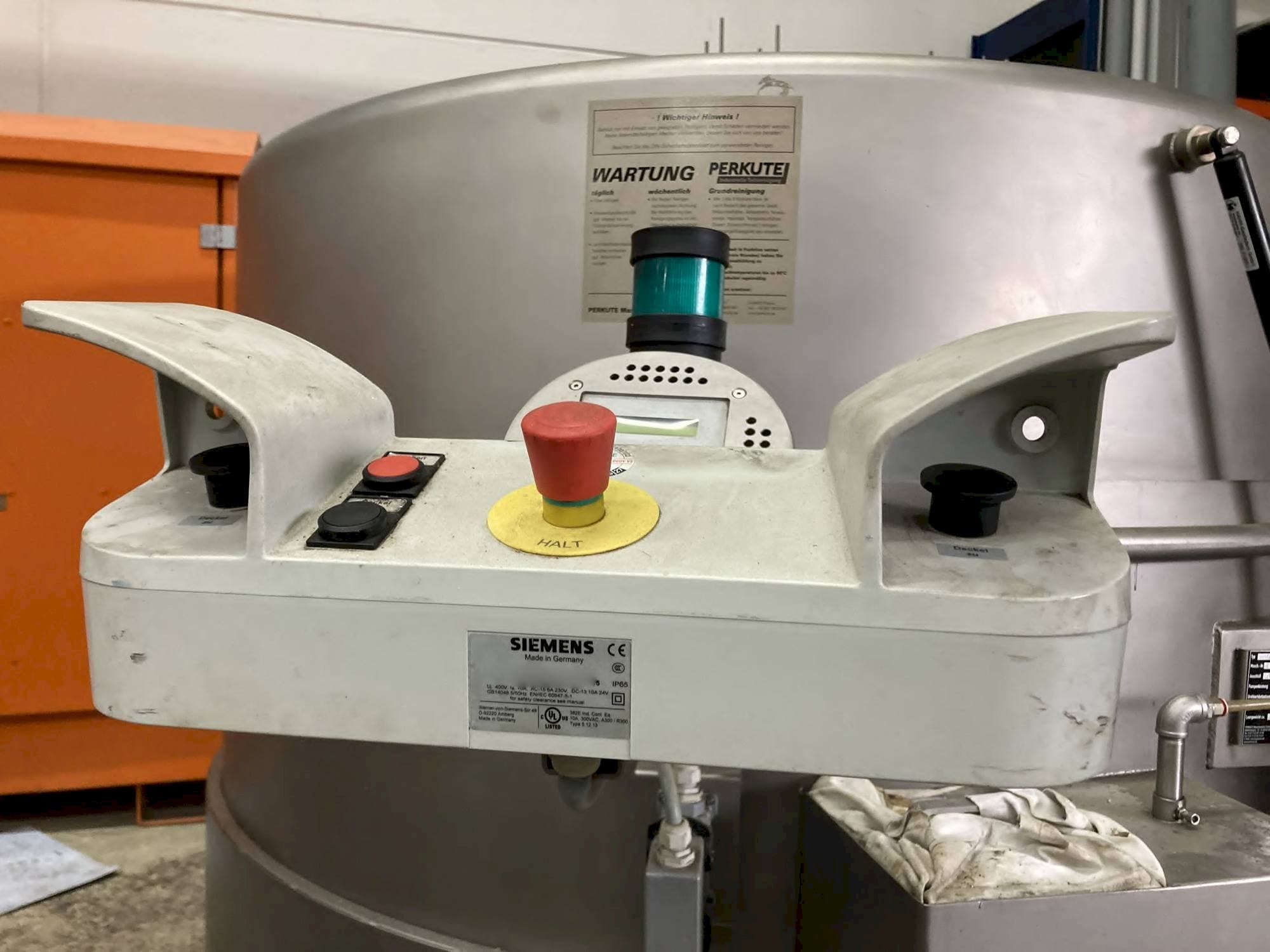 Mašīnas PERKUTE SP 160 skats  no kreisās puses