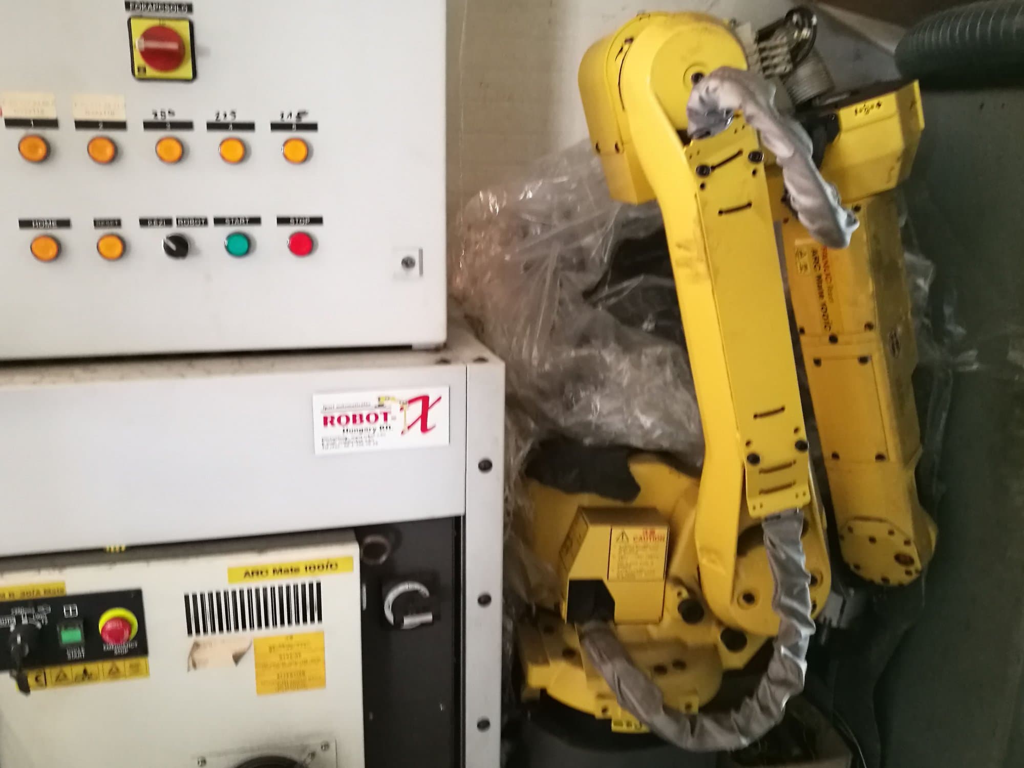 Mašīnas FANUC ARC Mate 100iC  pretskats