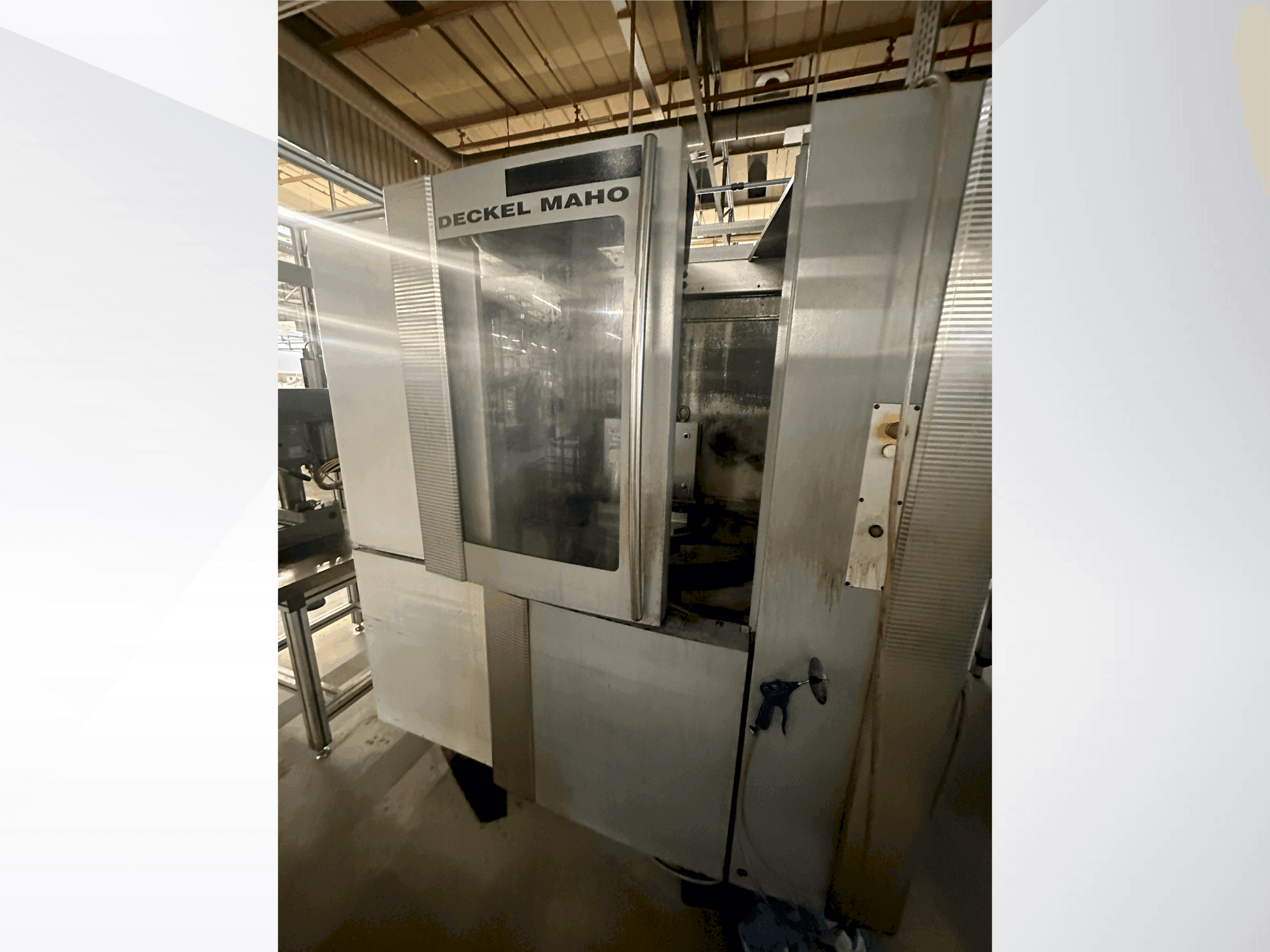 Mašīnas DECKEL MAHO DMC 50H  pretskats