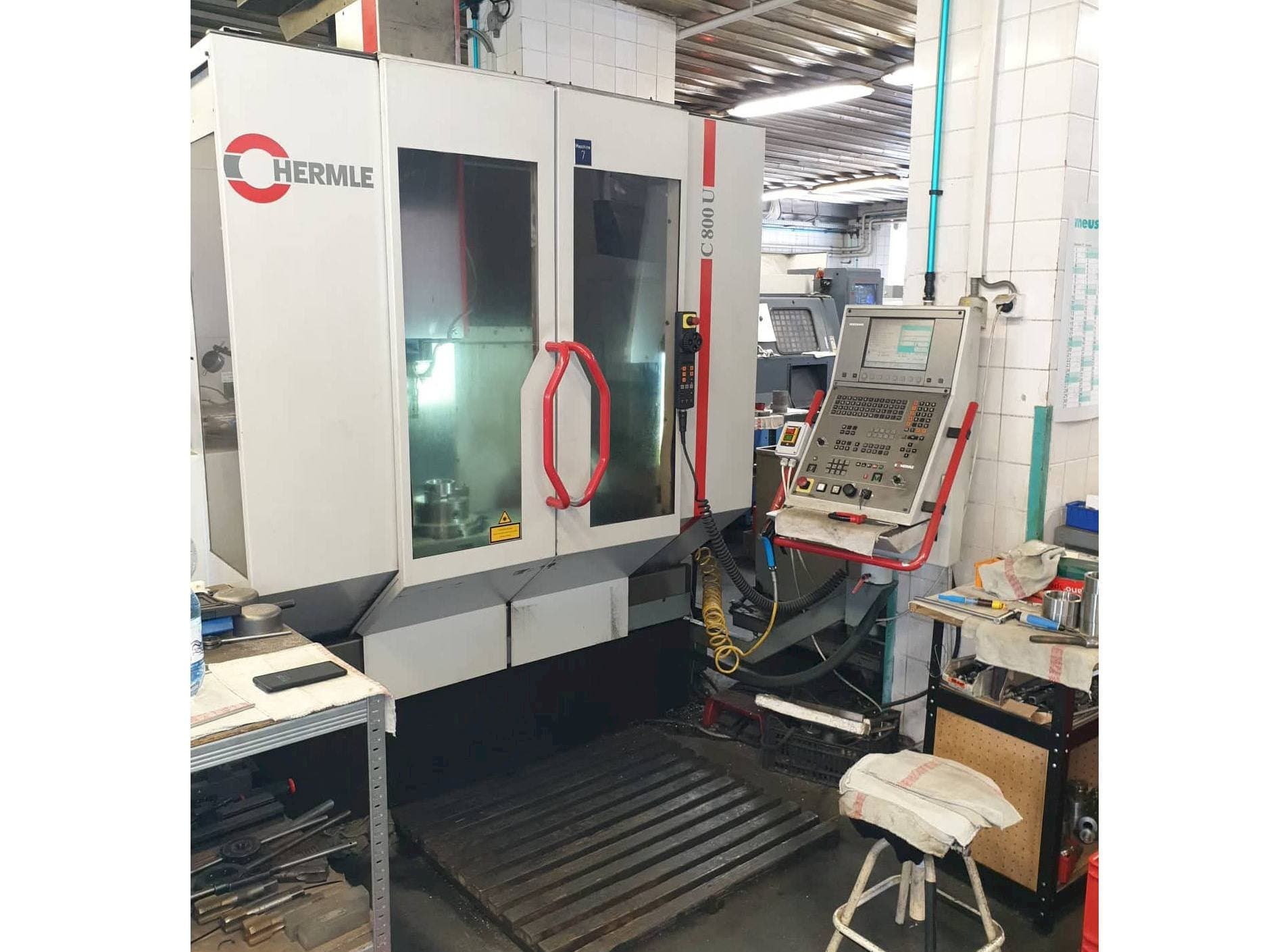 Mašīnas HERMLE C800 U  pretskats